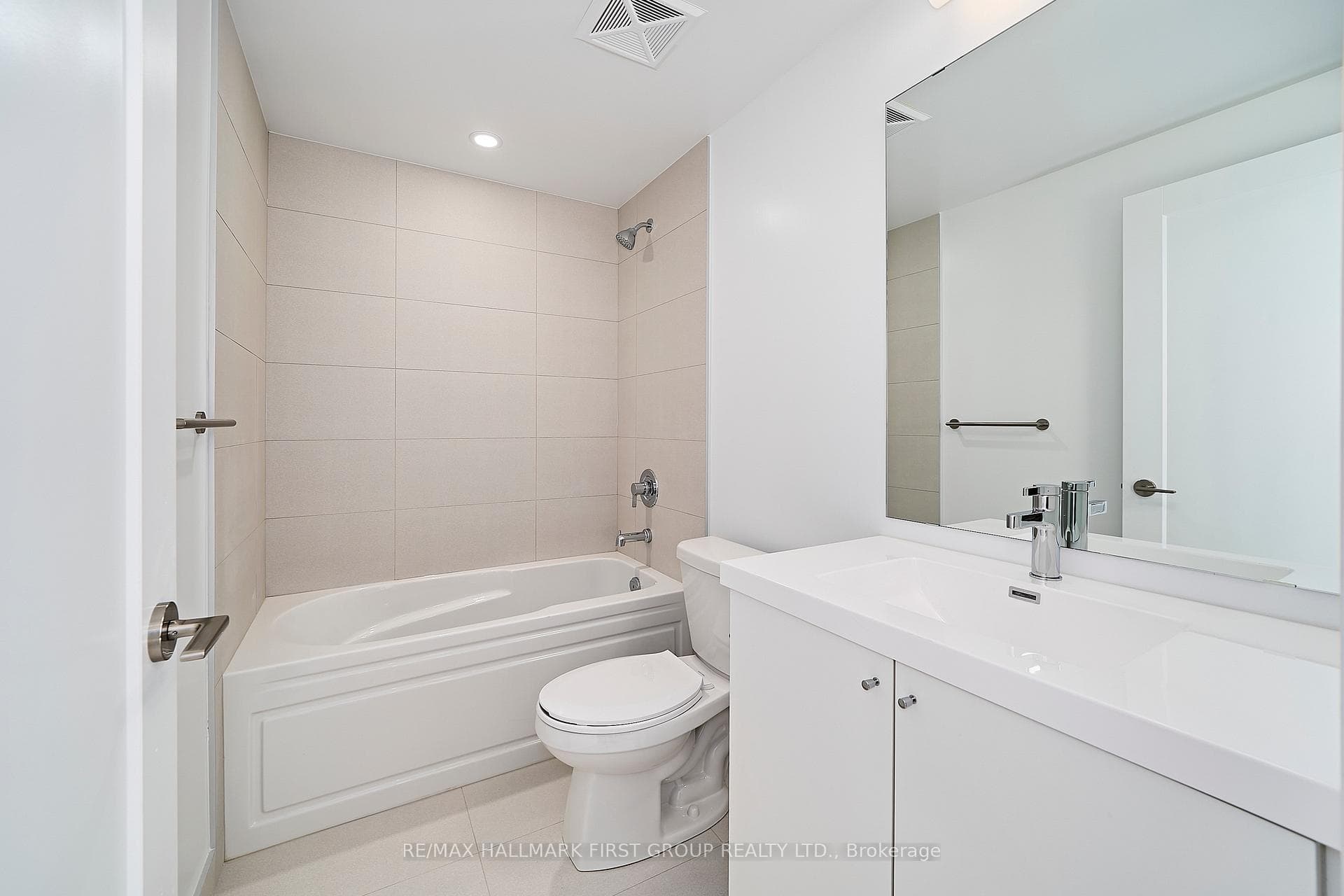 2545 Simcoe Street Unit 1123 photo 20