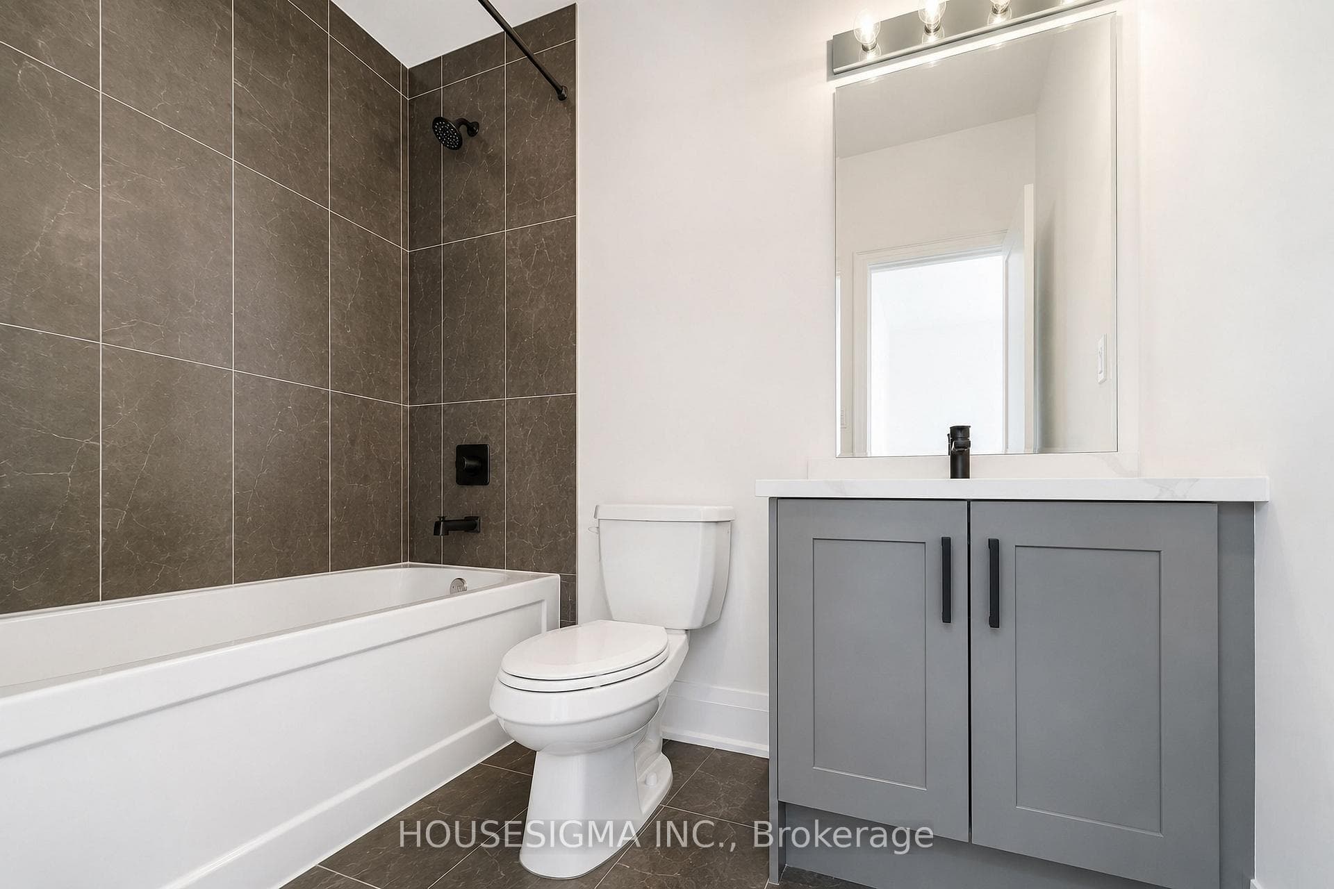 62 Royal Fern Crescent photo 32