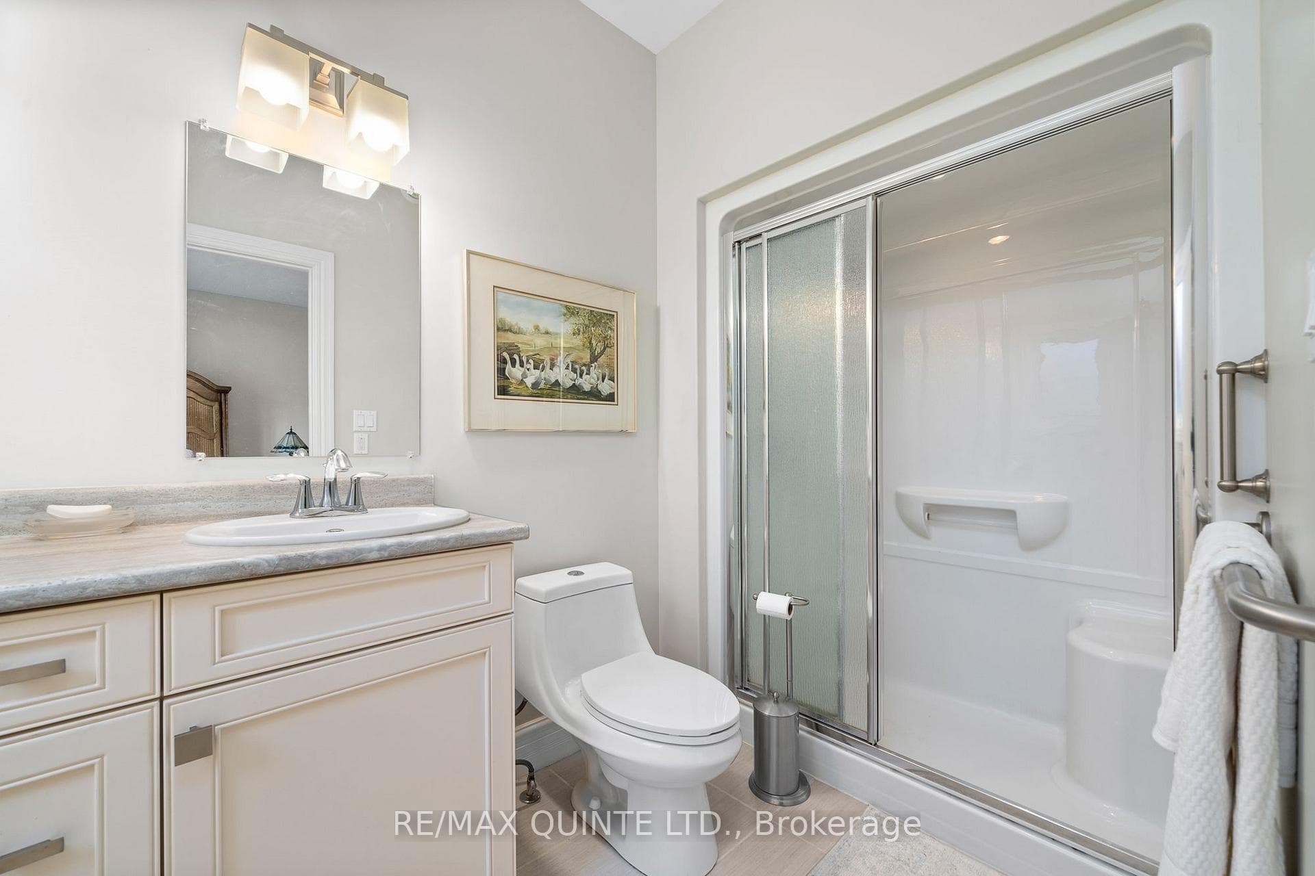 25 Jasper Avenue photo 21