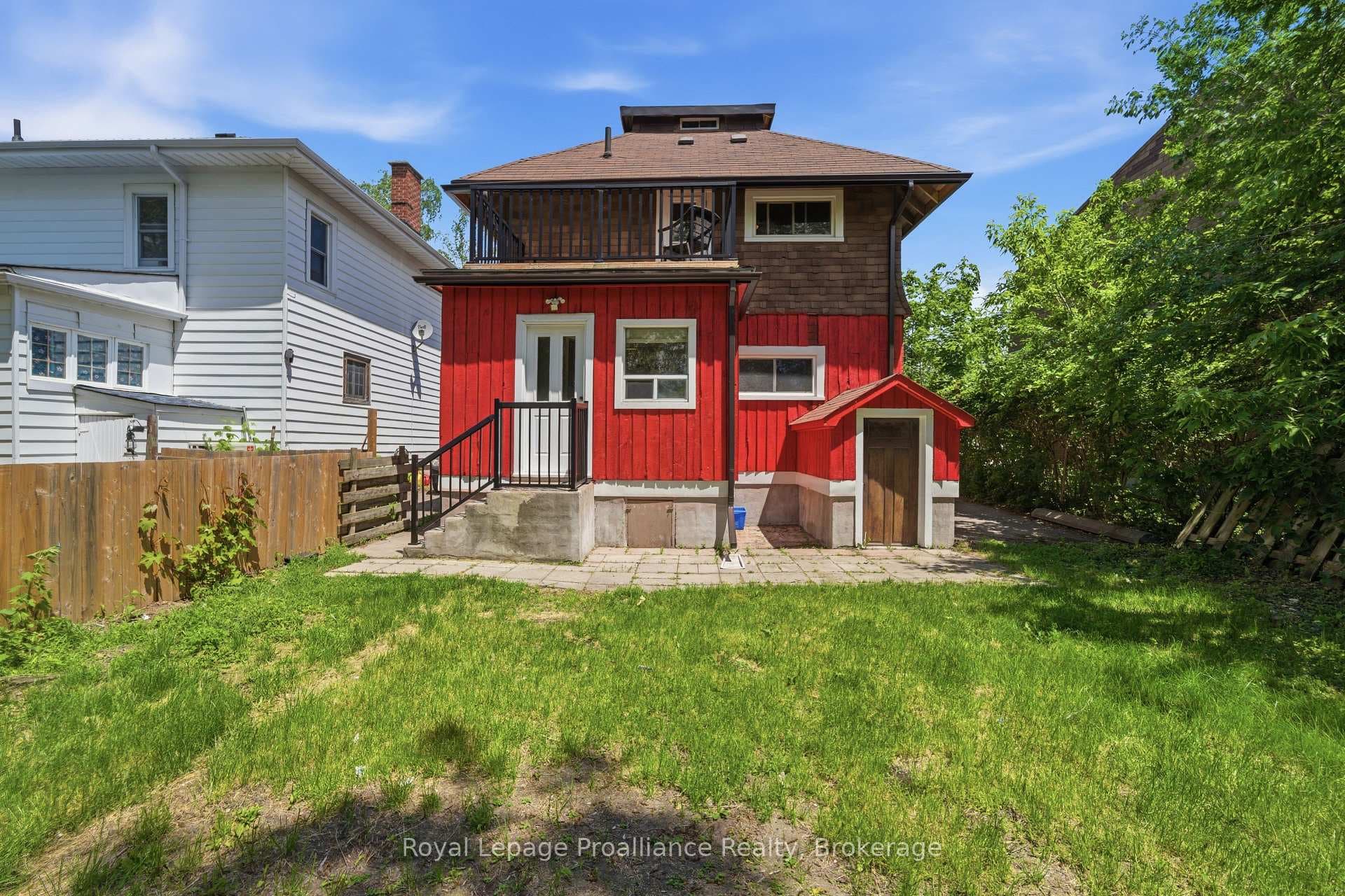 82 Marmora Street photo 43