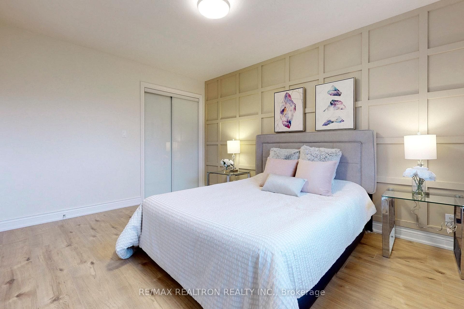 383 Ridgeway Avenue photo 13
