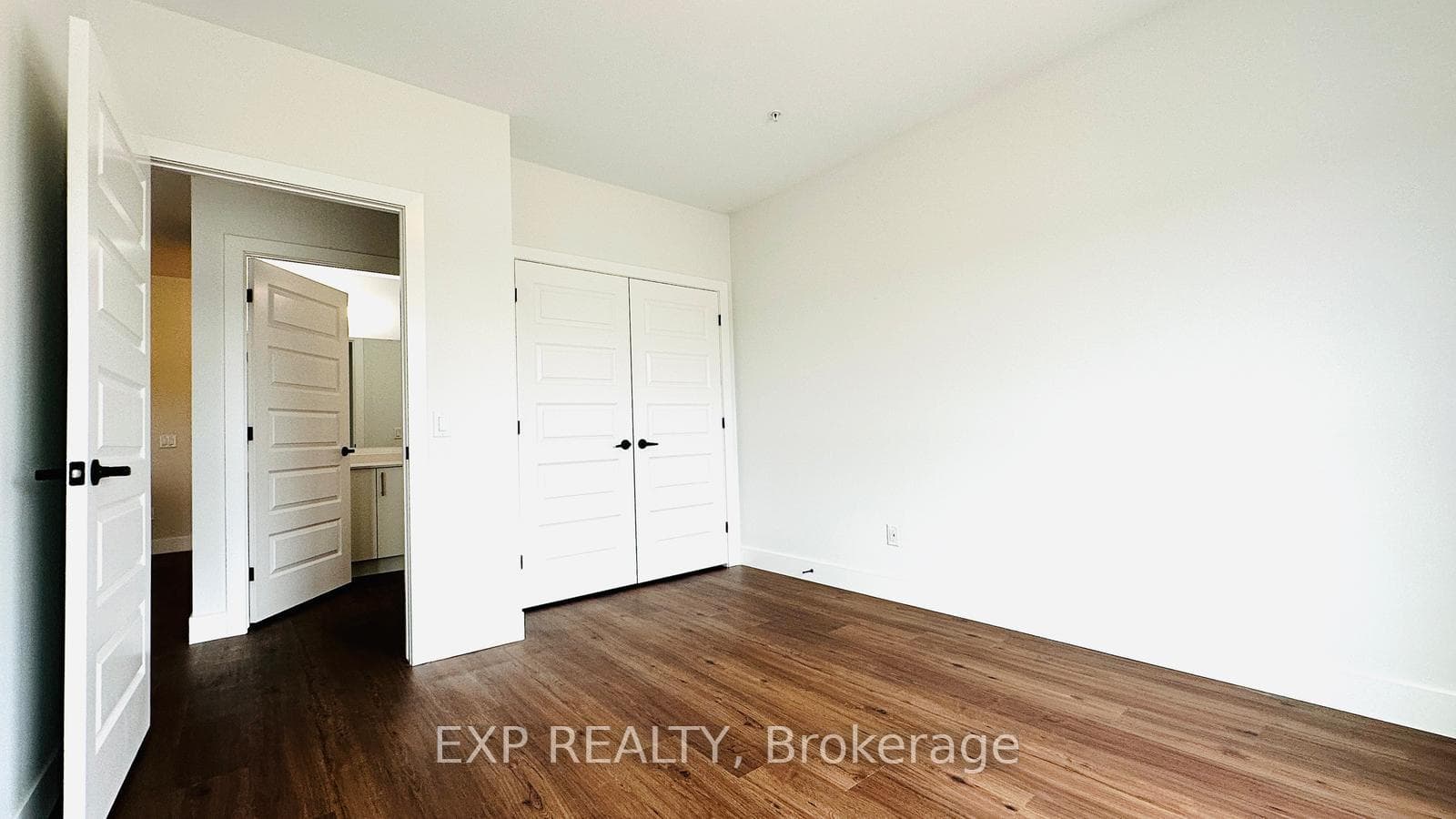 1000 Lackner Place Unit 503 photo 7