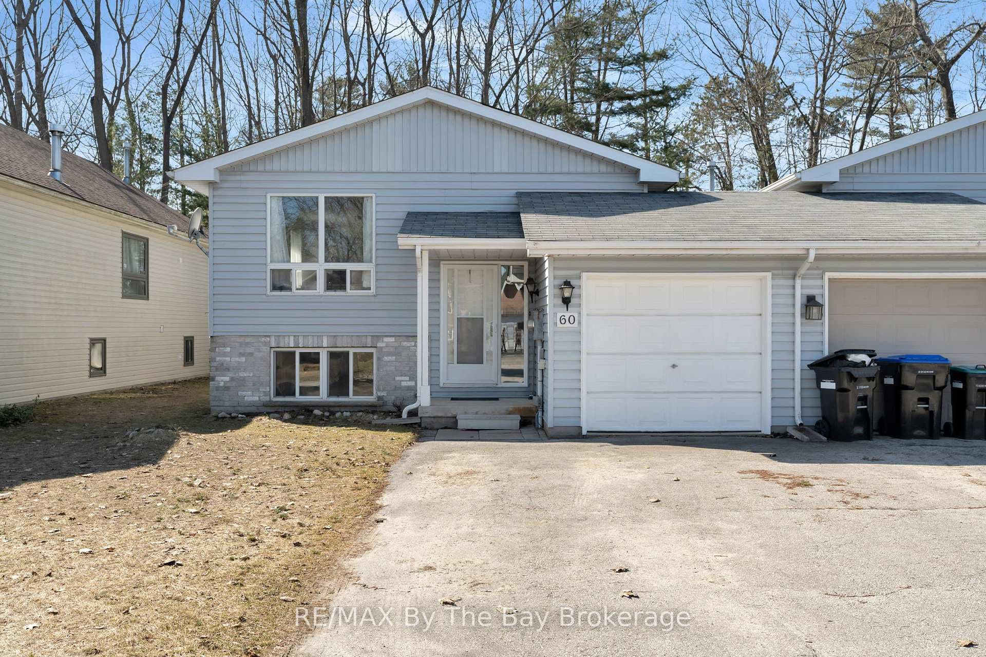 60 Dyer Drive photo 1