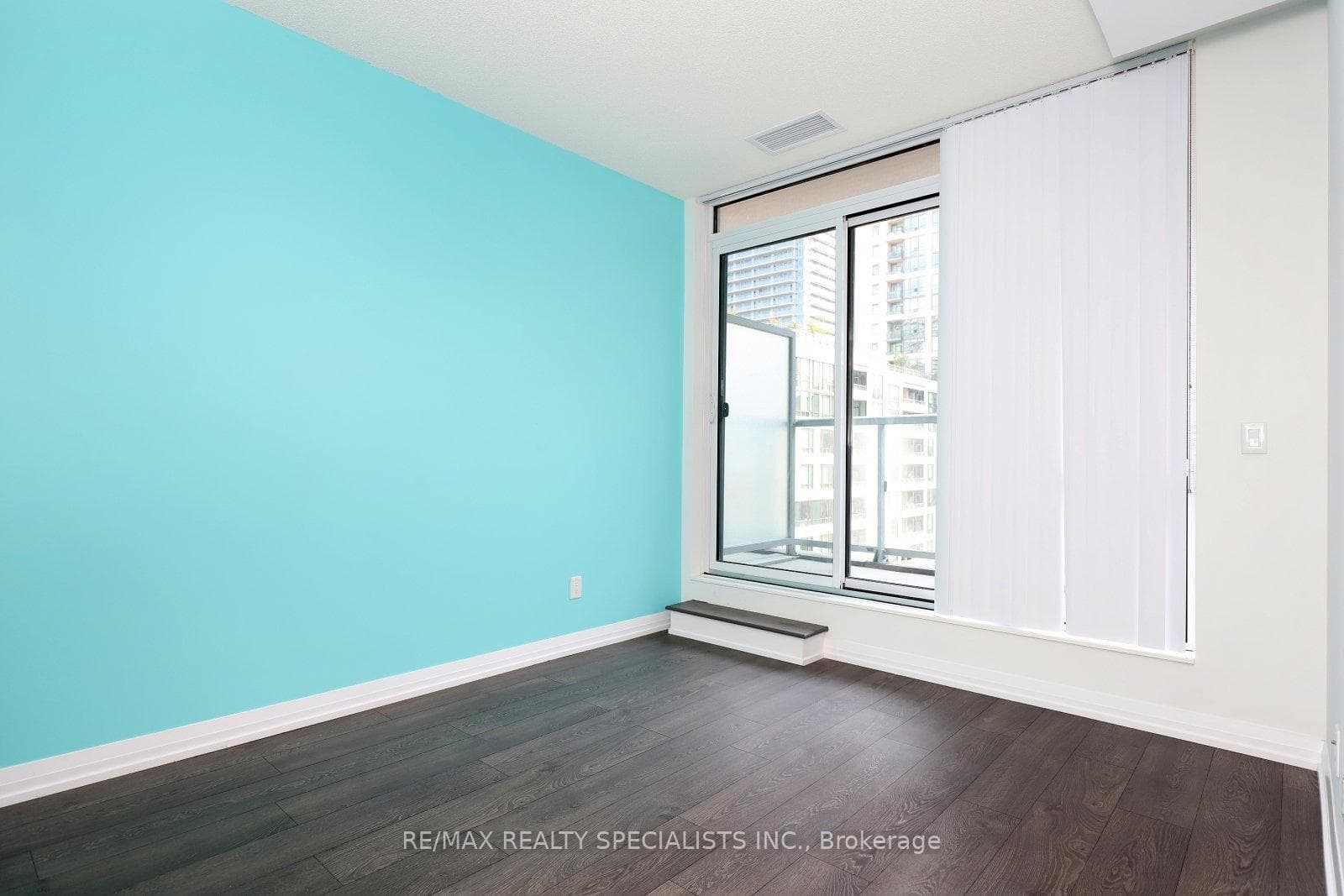 101 Erskine Avenue Unit 523 photo 18