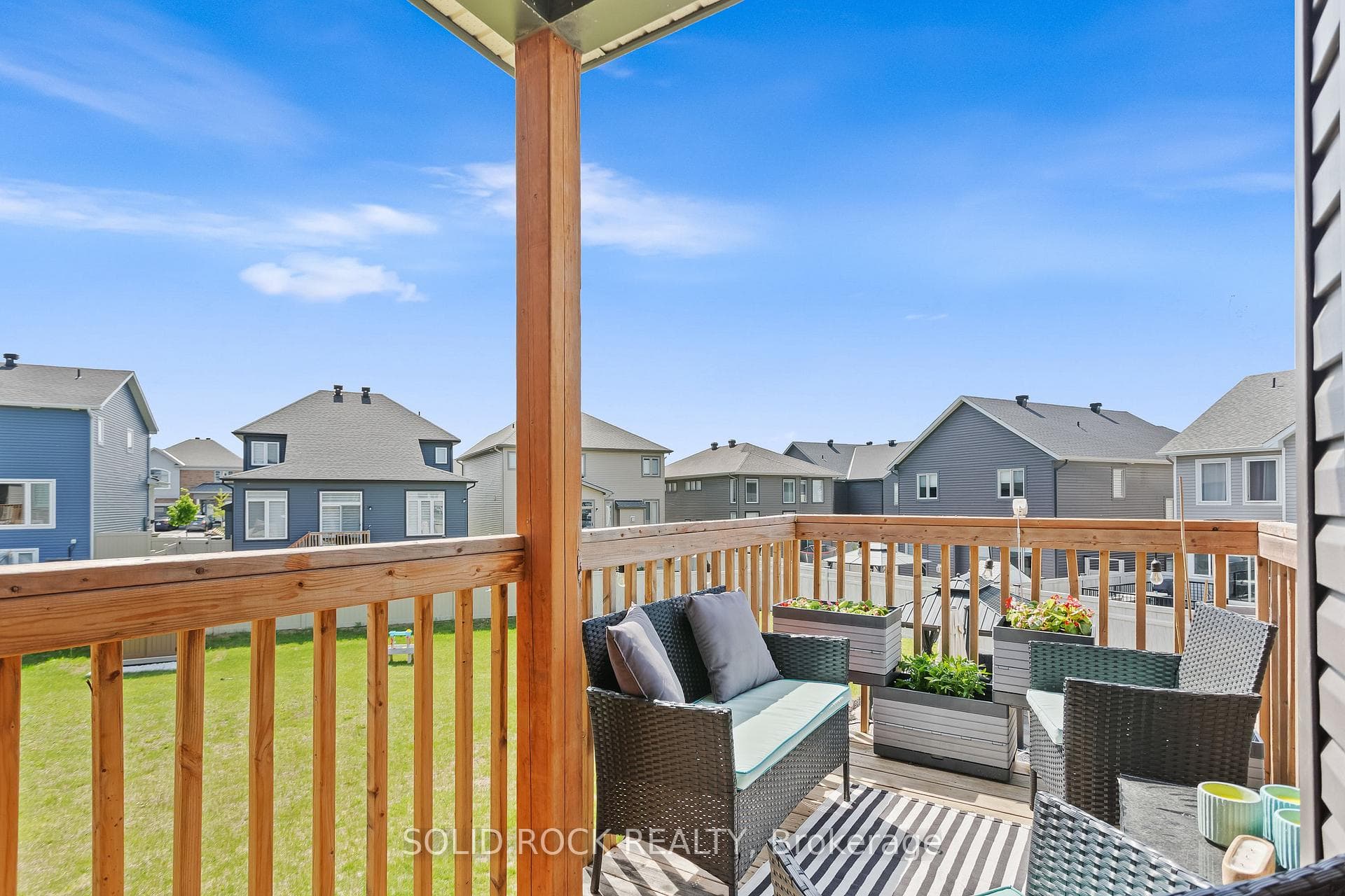 335 Grackle Street photo 15