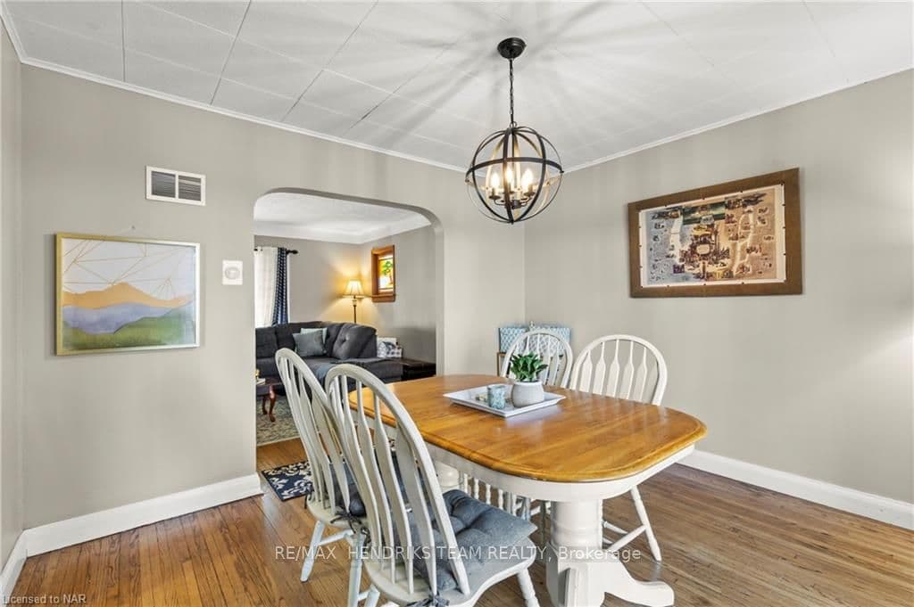 19 FAIRBURN Avenue photo 12