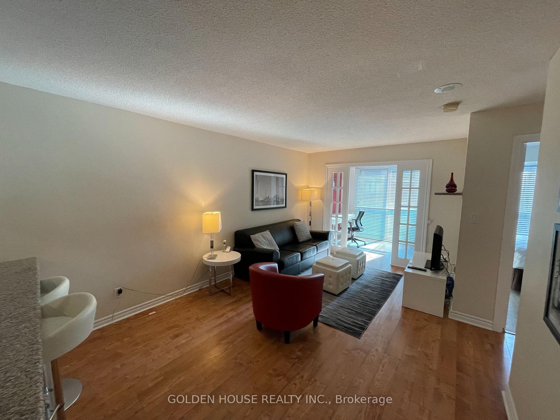 168 Simcoe Street Unit 510 photo 6