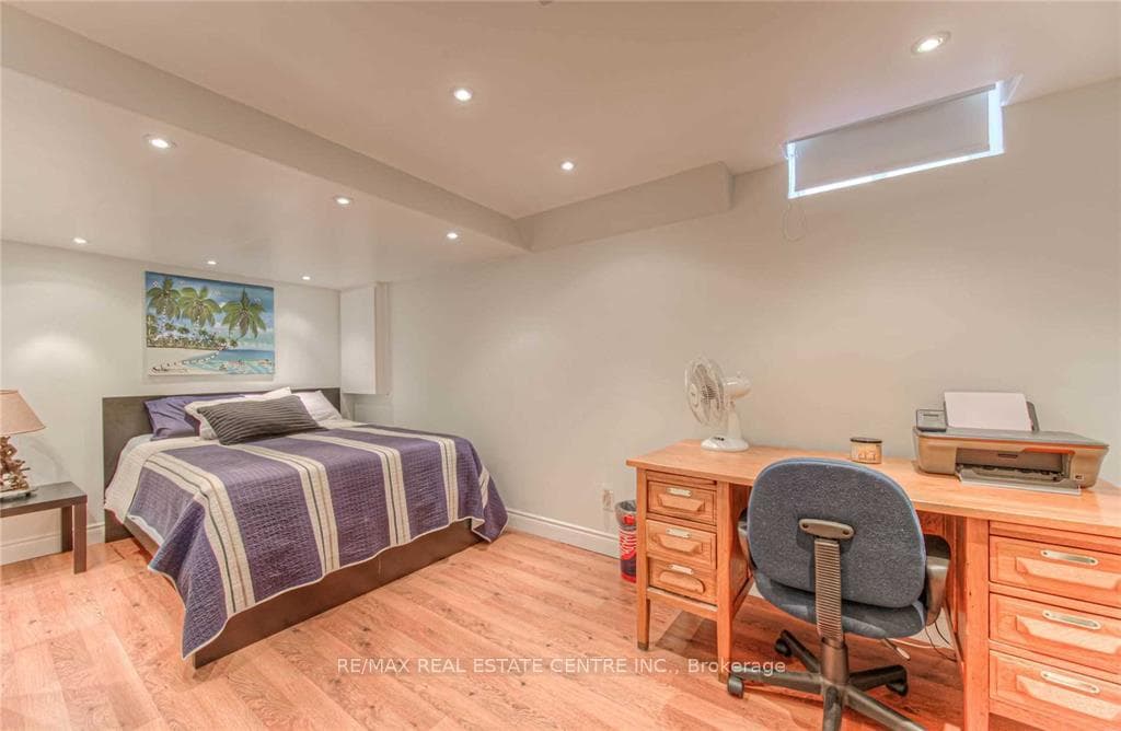 14 Amblecote Place photo 21