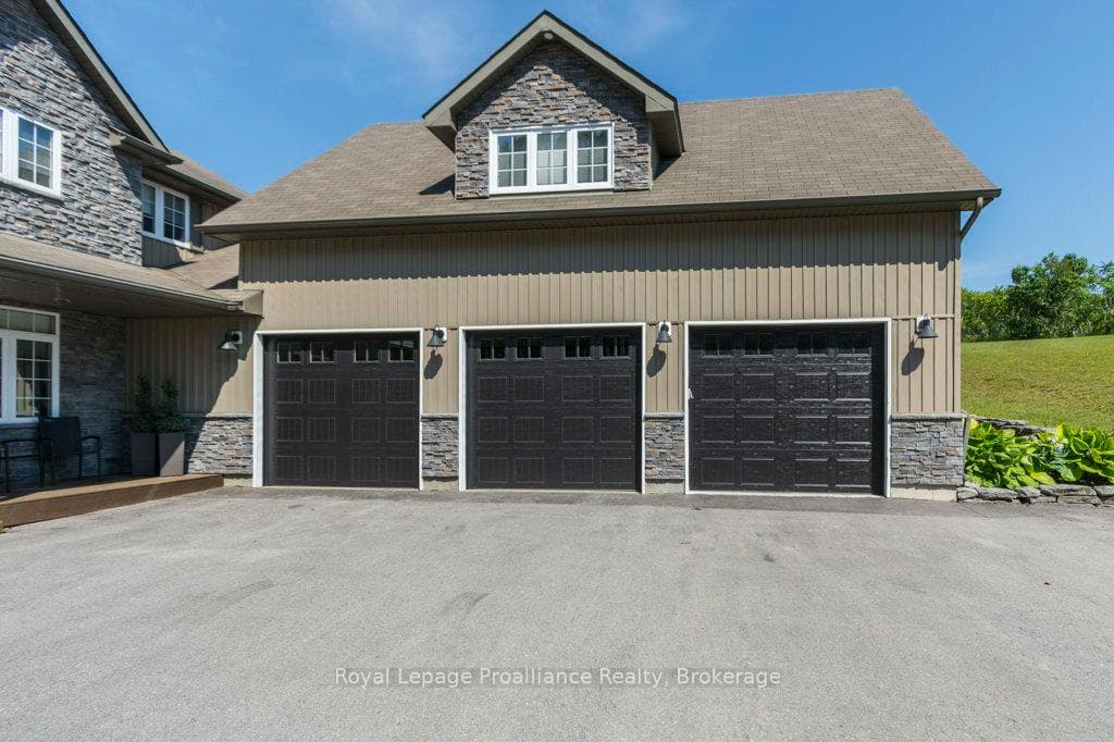 402 Fiddick Road photo 4