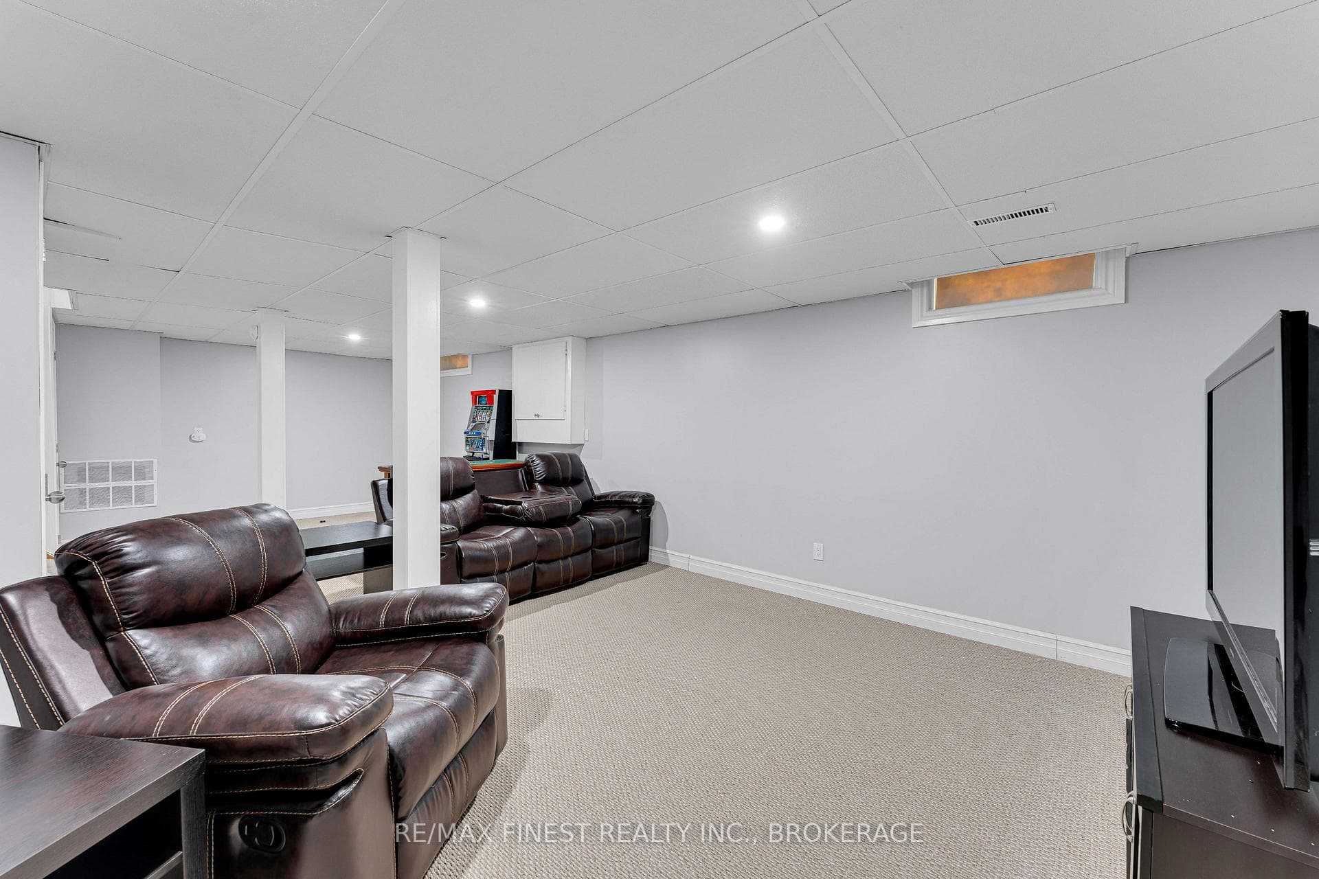 972 Heaton Road photo 31
