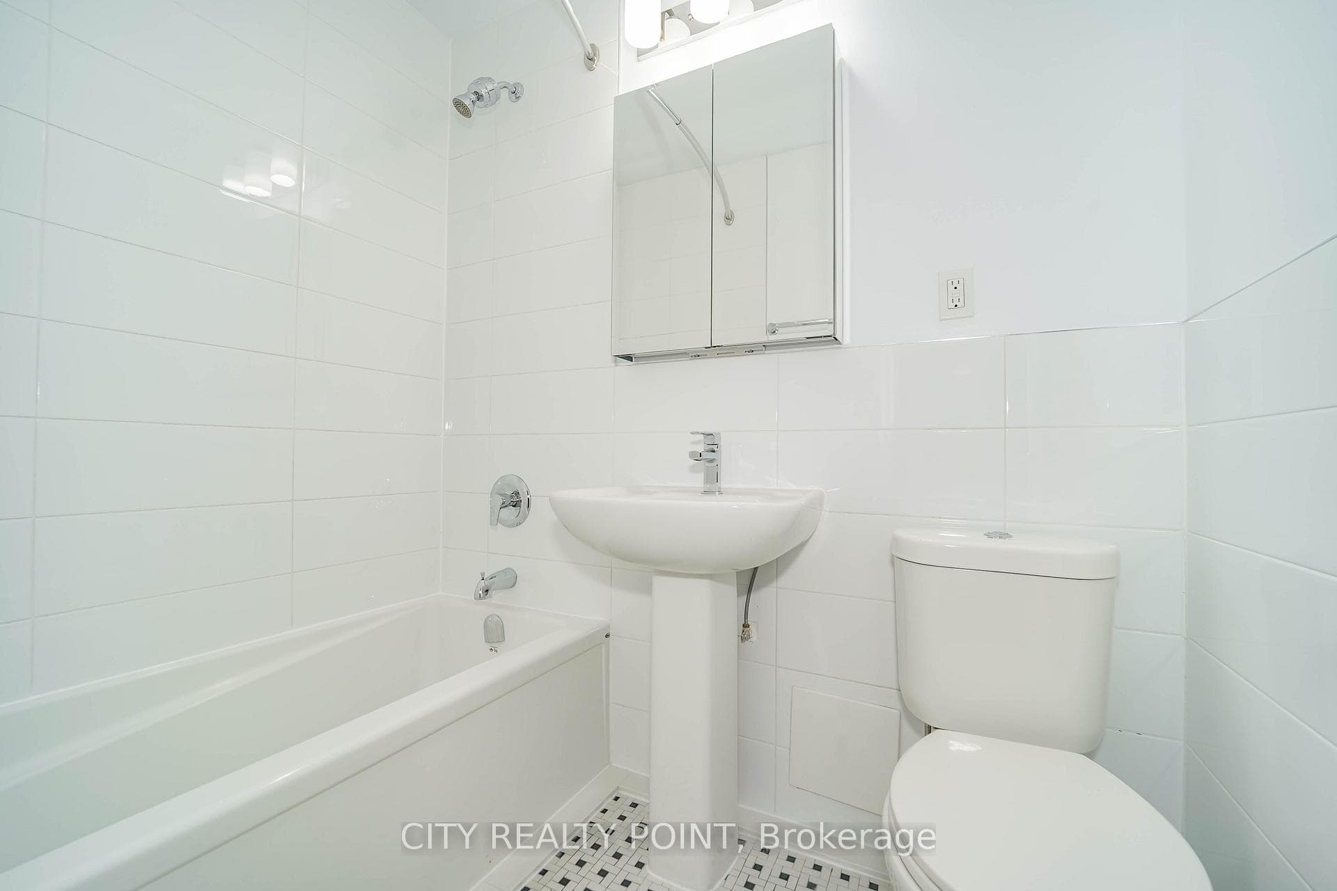 1291 Bayview Avenue Unit 201 photo 12