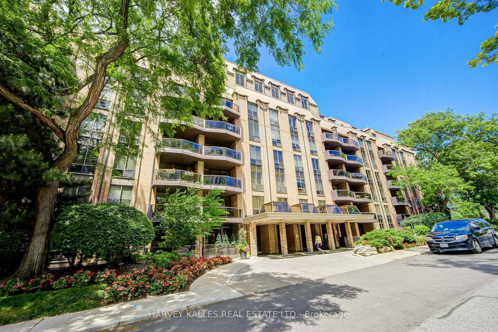 350 Lonsdale Road Unit 503 photo 3