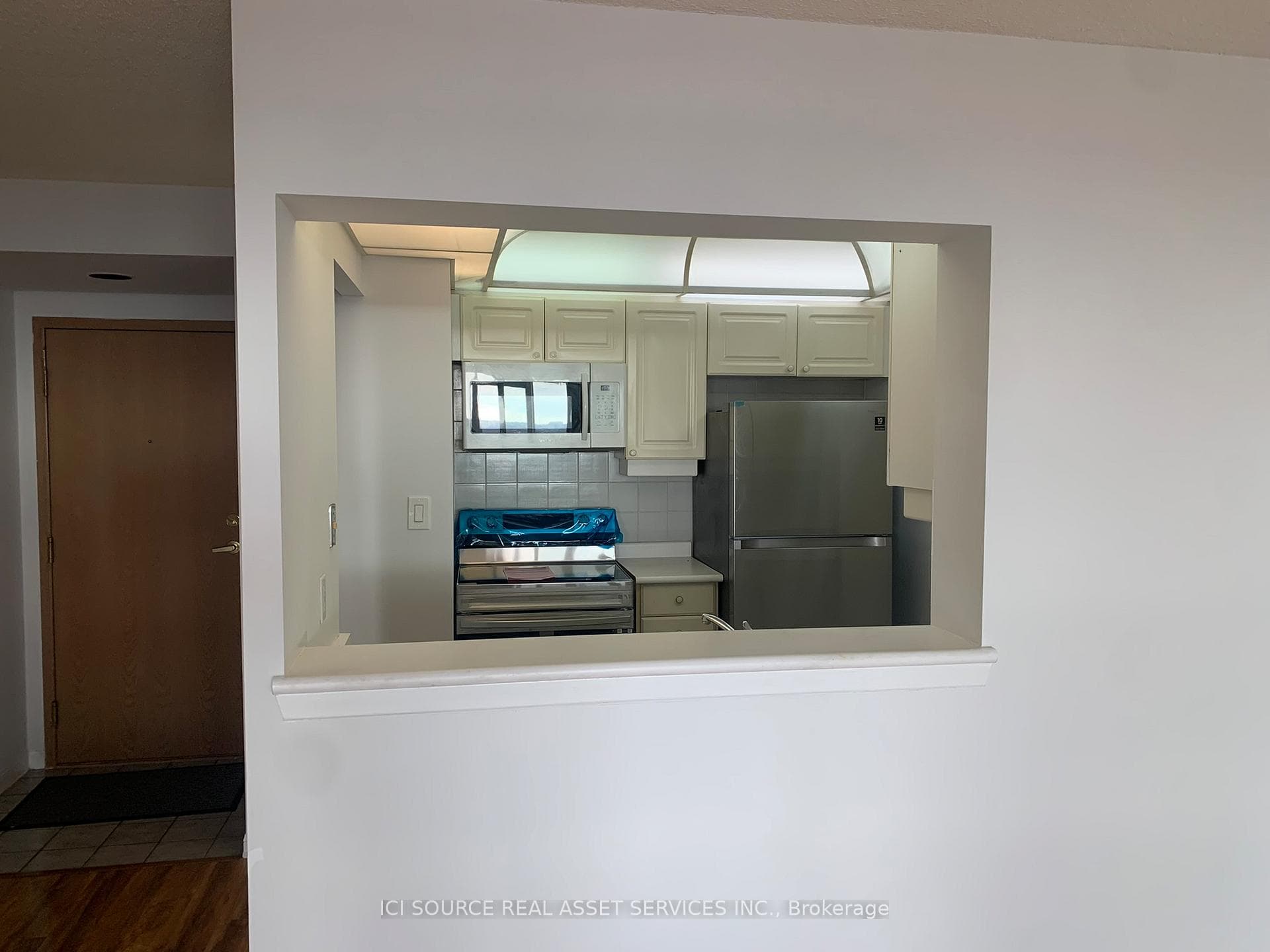 88 Corporate Drive Unit 2505 photo 1