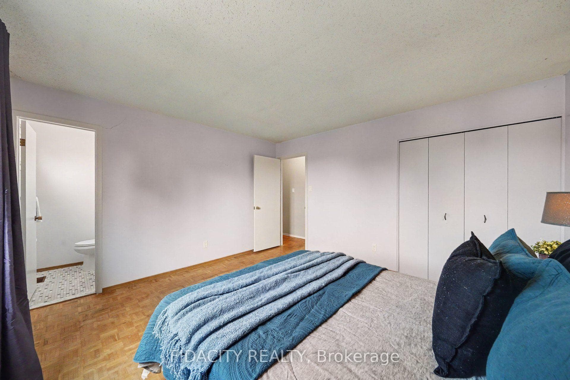 18 Ross Street photo 11