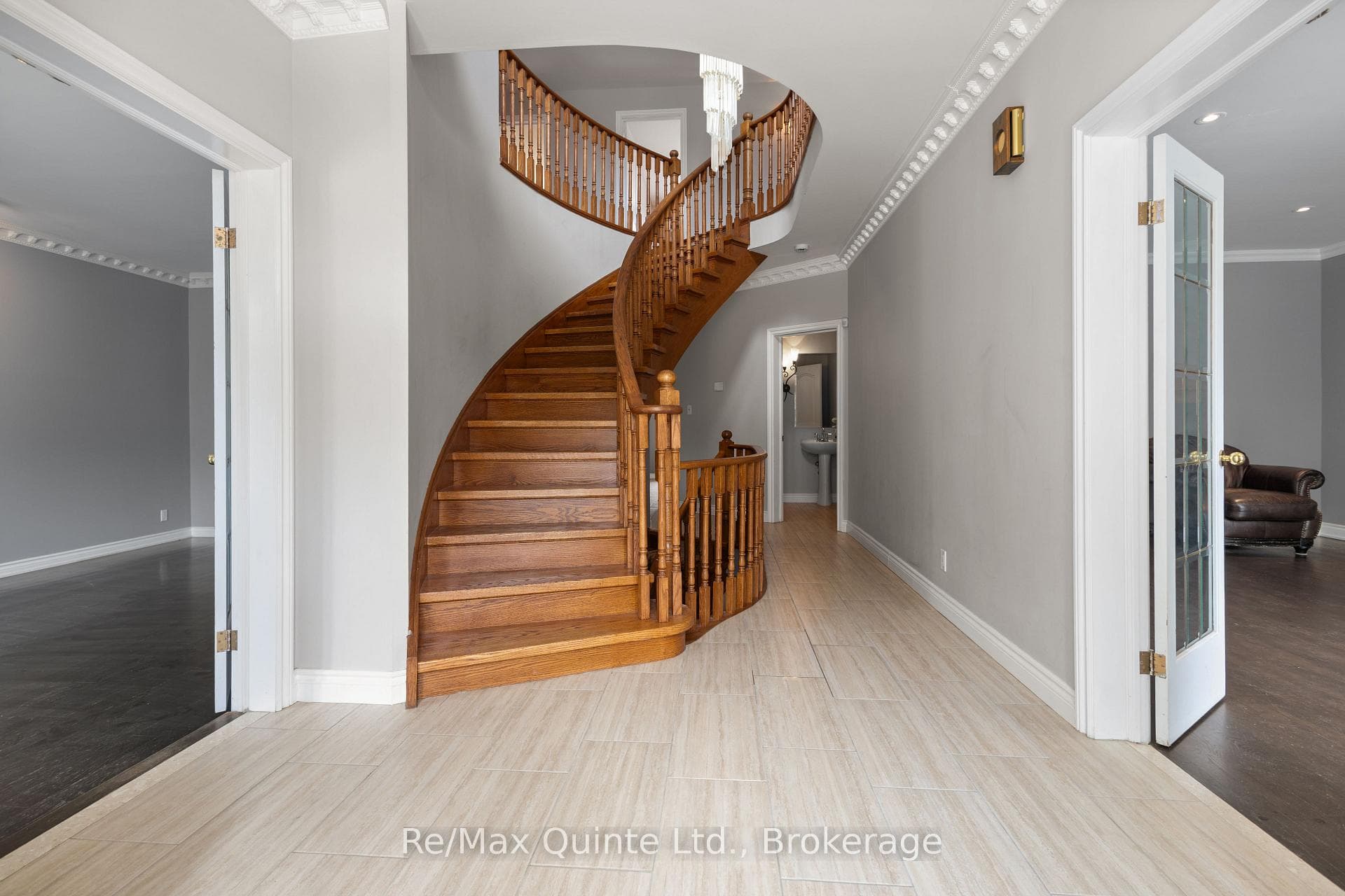17 Applewood Court photo 8
