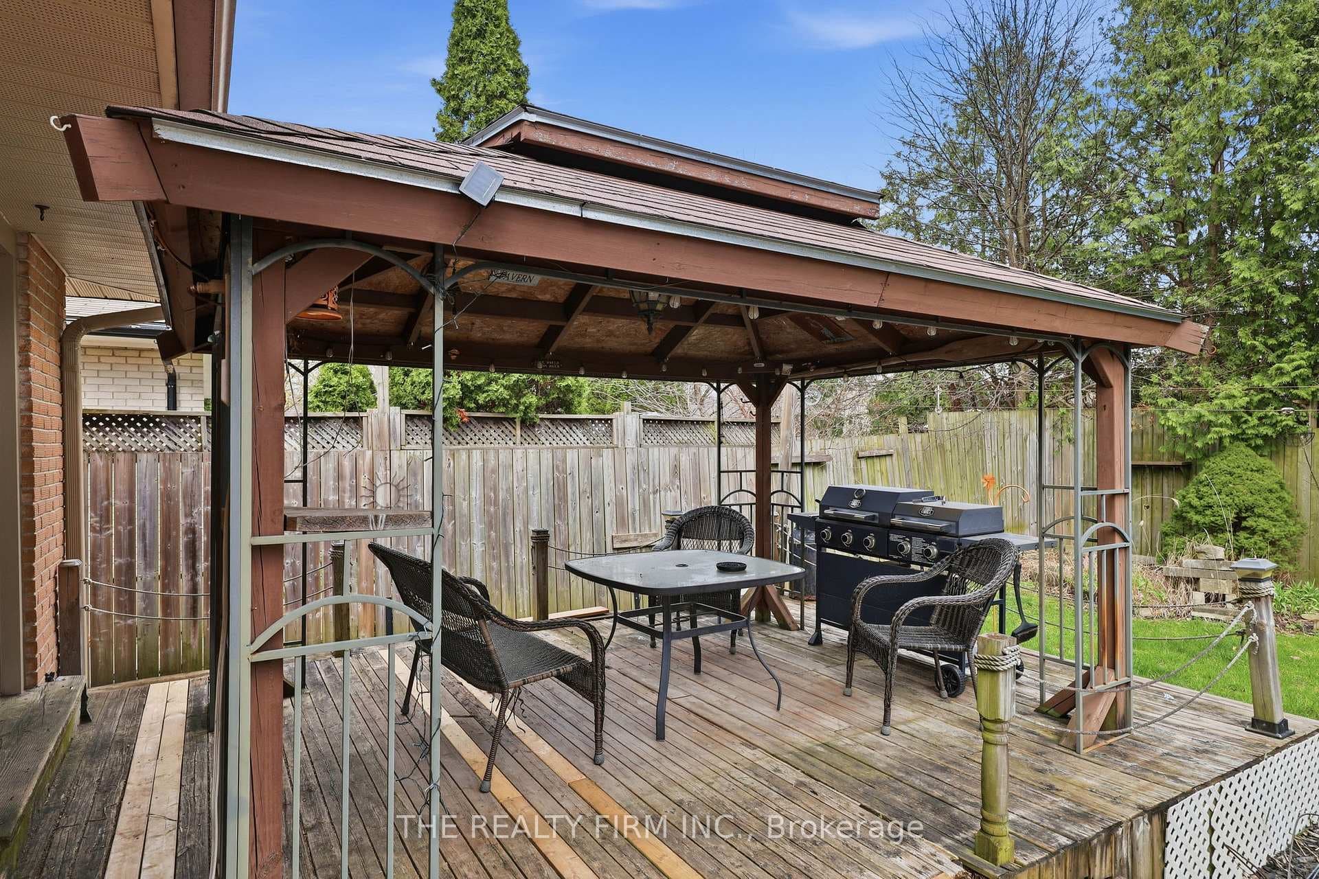 70 Talavera Crescent photo 42