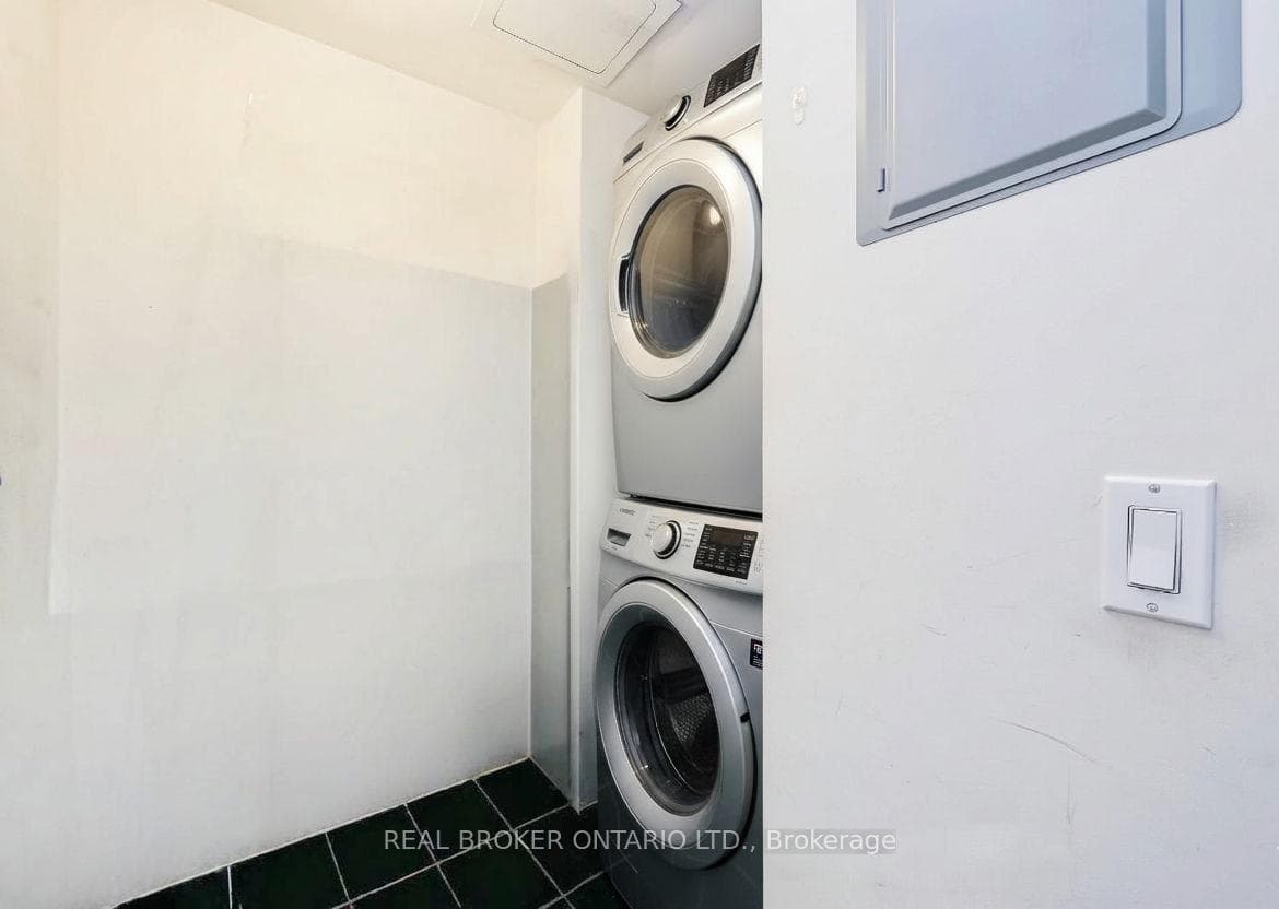 1720 Eglinton Avenue Unit 601 photo 15