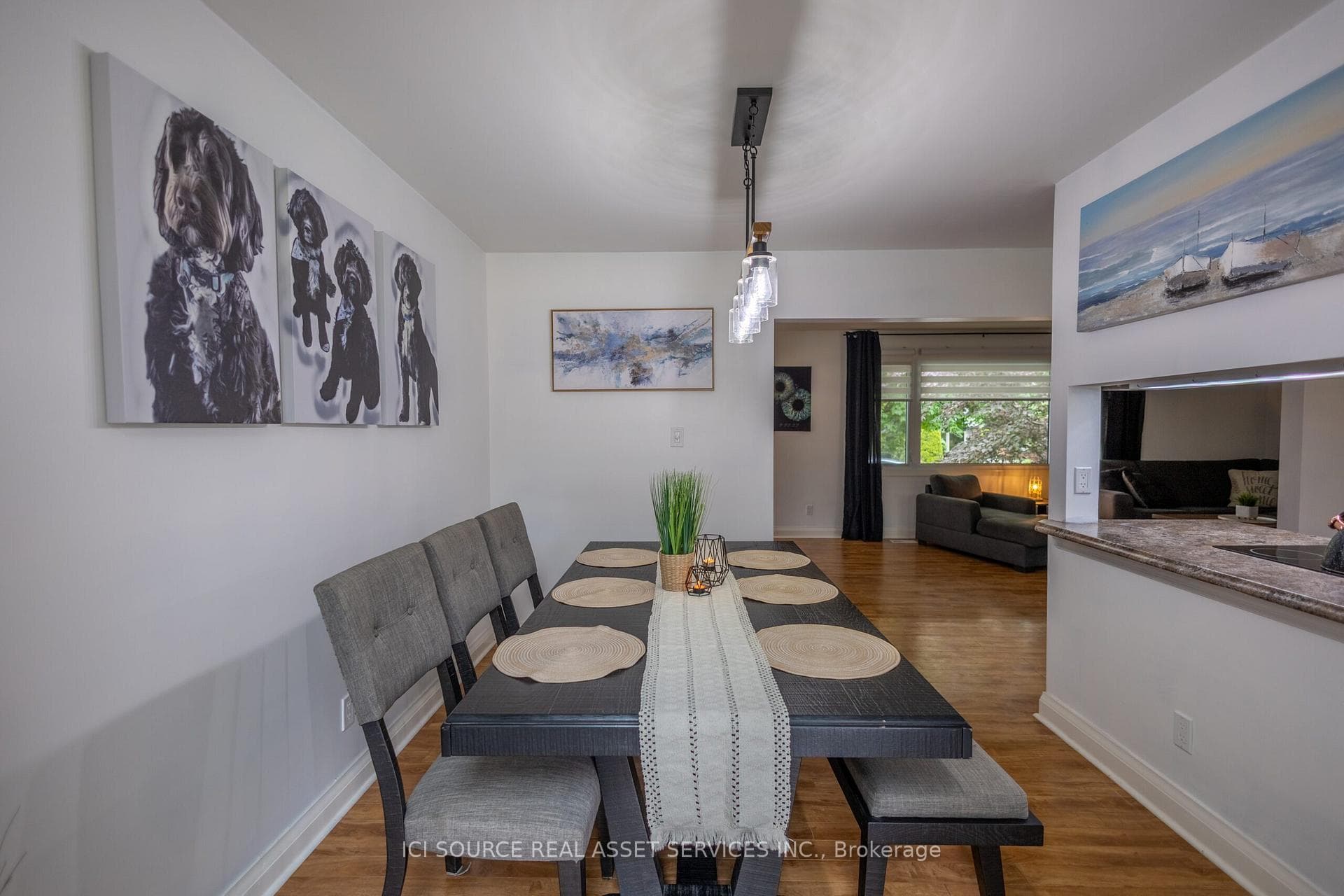 111 Hinks Street photo 7