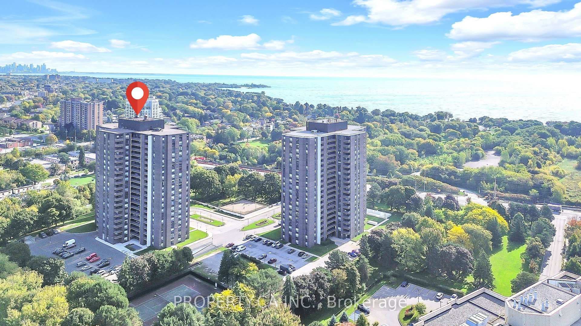 1535 Lakeshore Road Unit 305 photo 32
