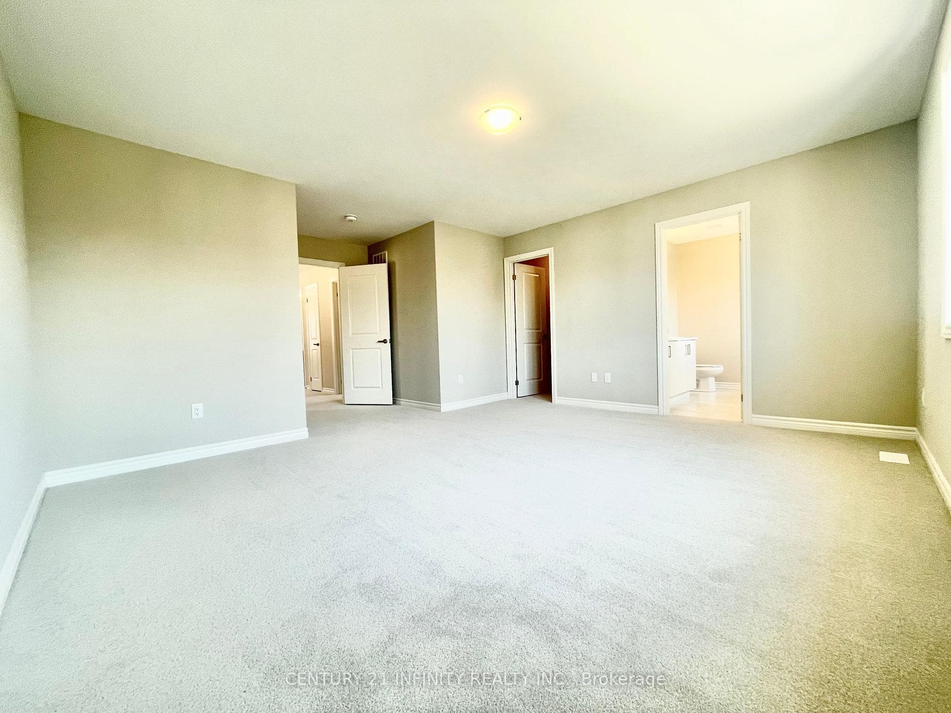 210 Cubitt Street photo 24