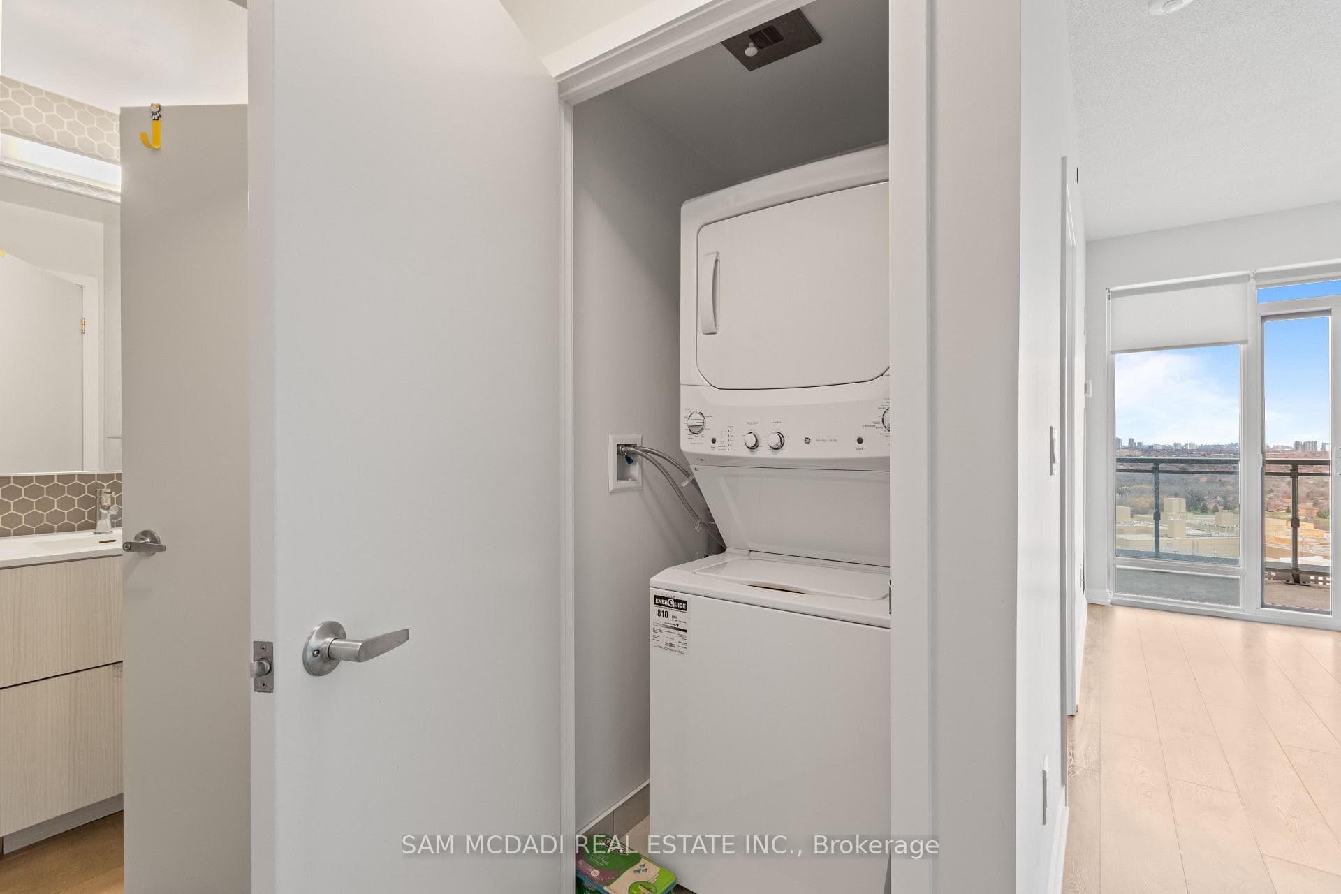 2520 Eglinton Avenue Unit 1316 photo 13