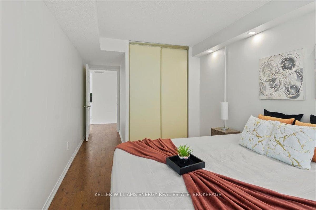 4727 Sheppard Avenue Unit 312 photo 21