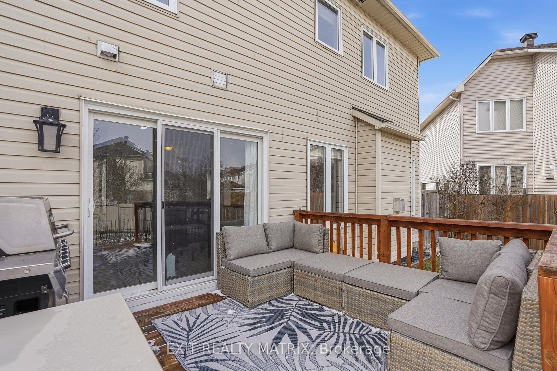 127 Marshfield Street photo 37