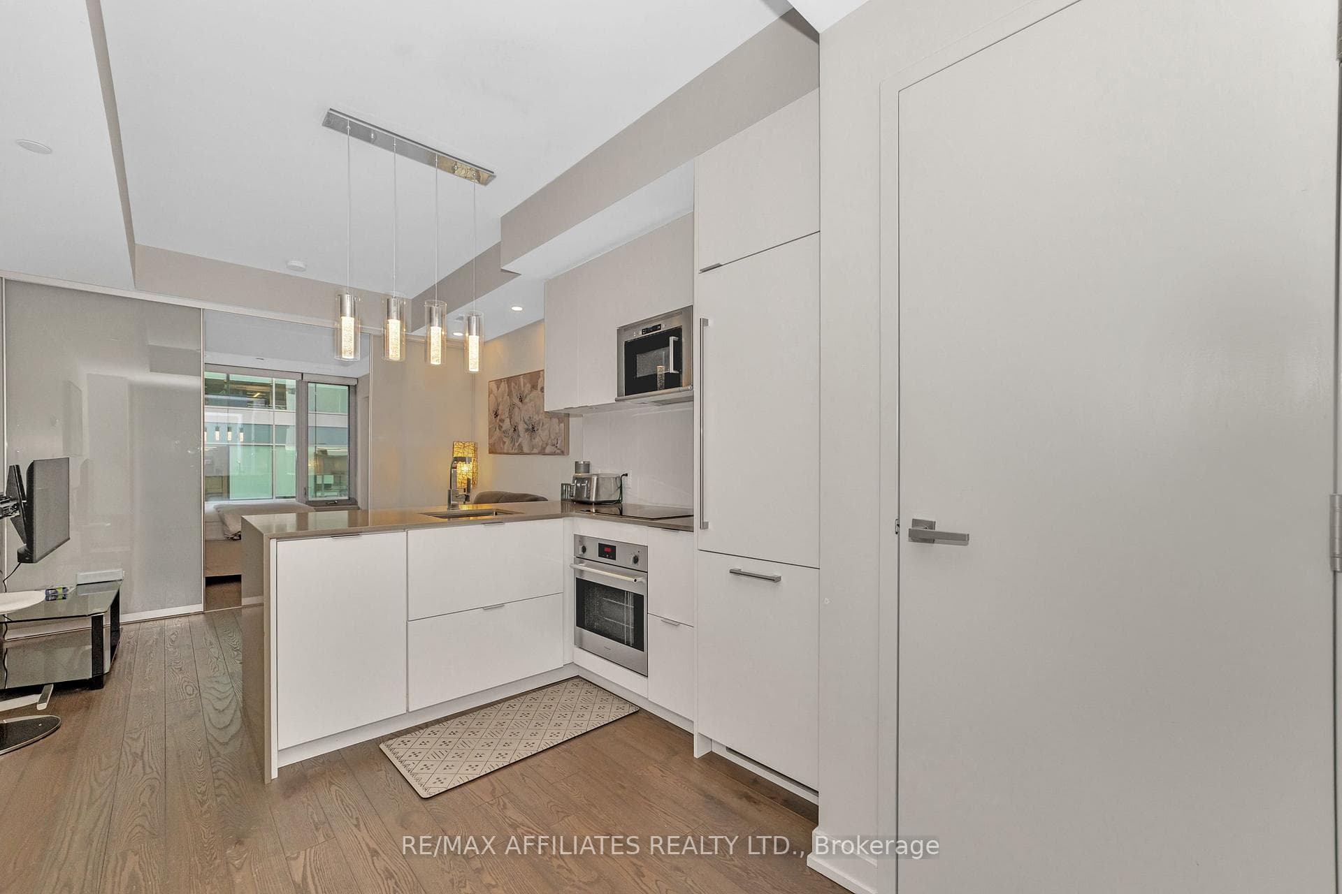 101 Queen Street Unit 902 photo 8