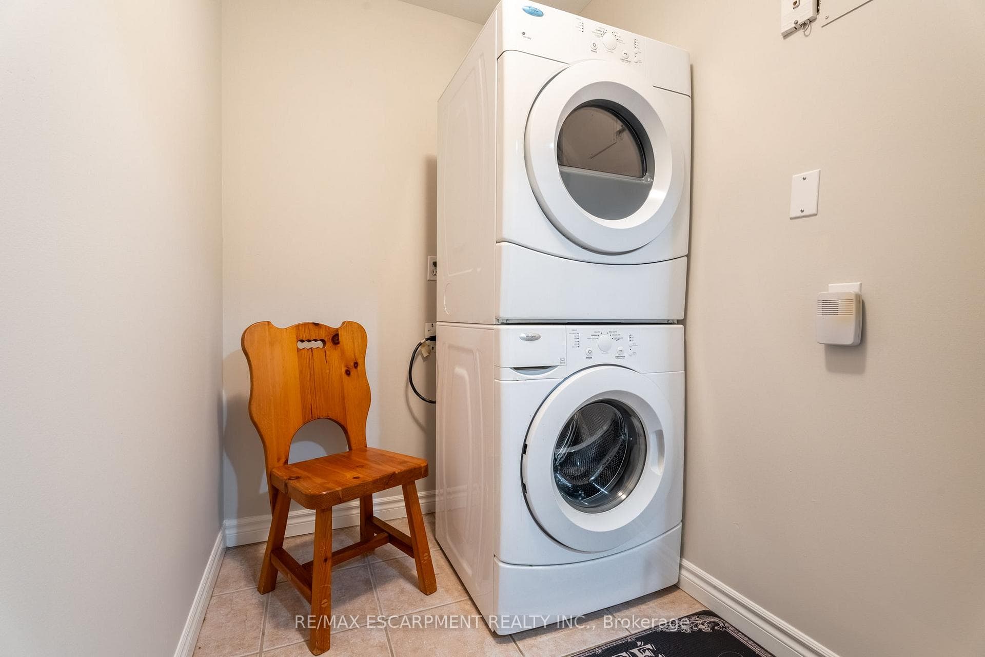 5188 Lakeshore Road Unit 102 photo 10