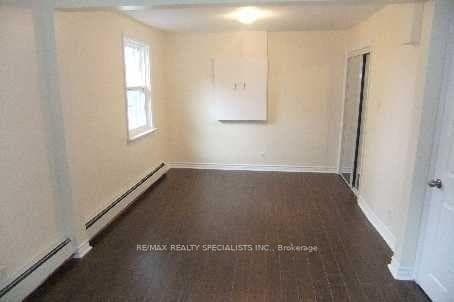 378 Lakeshore Road Unit 2nd flr photo 7