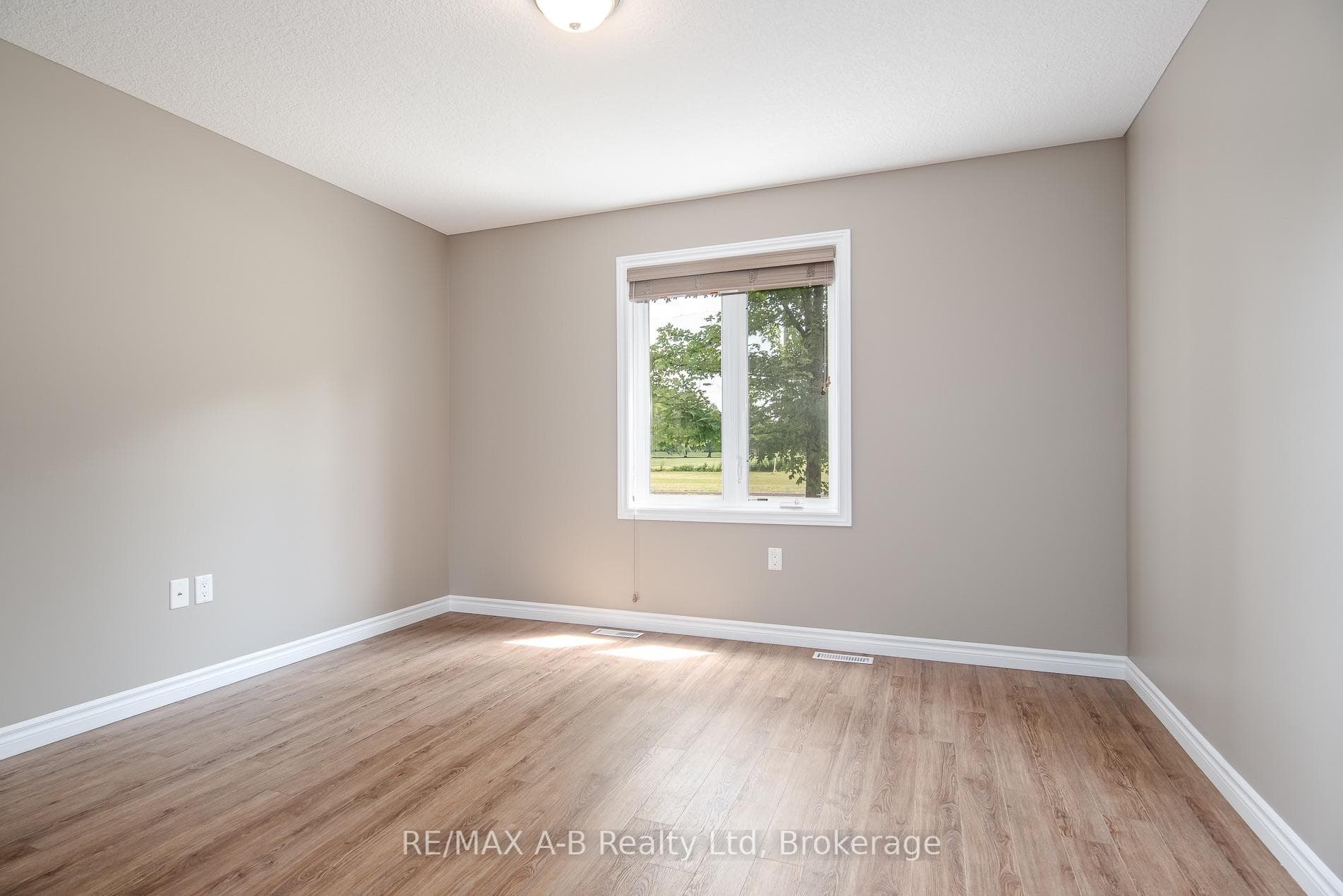 148 Borden Street Unit 1 photo 33