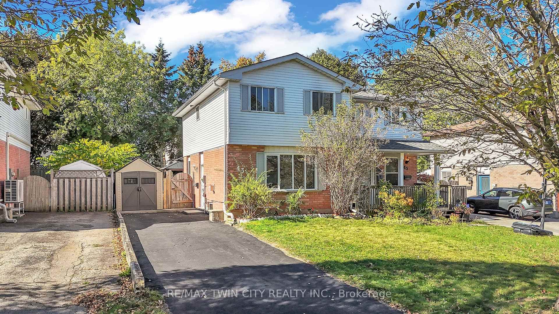 43 Connelly Drive photo 2