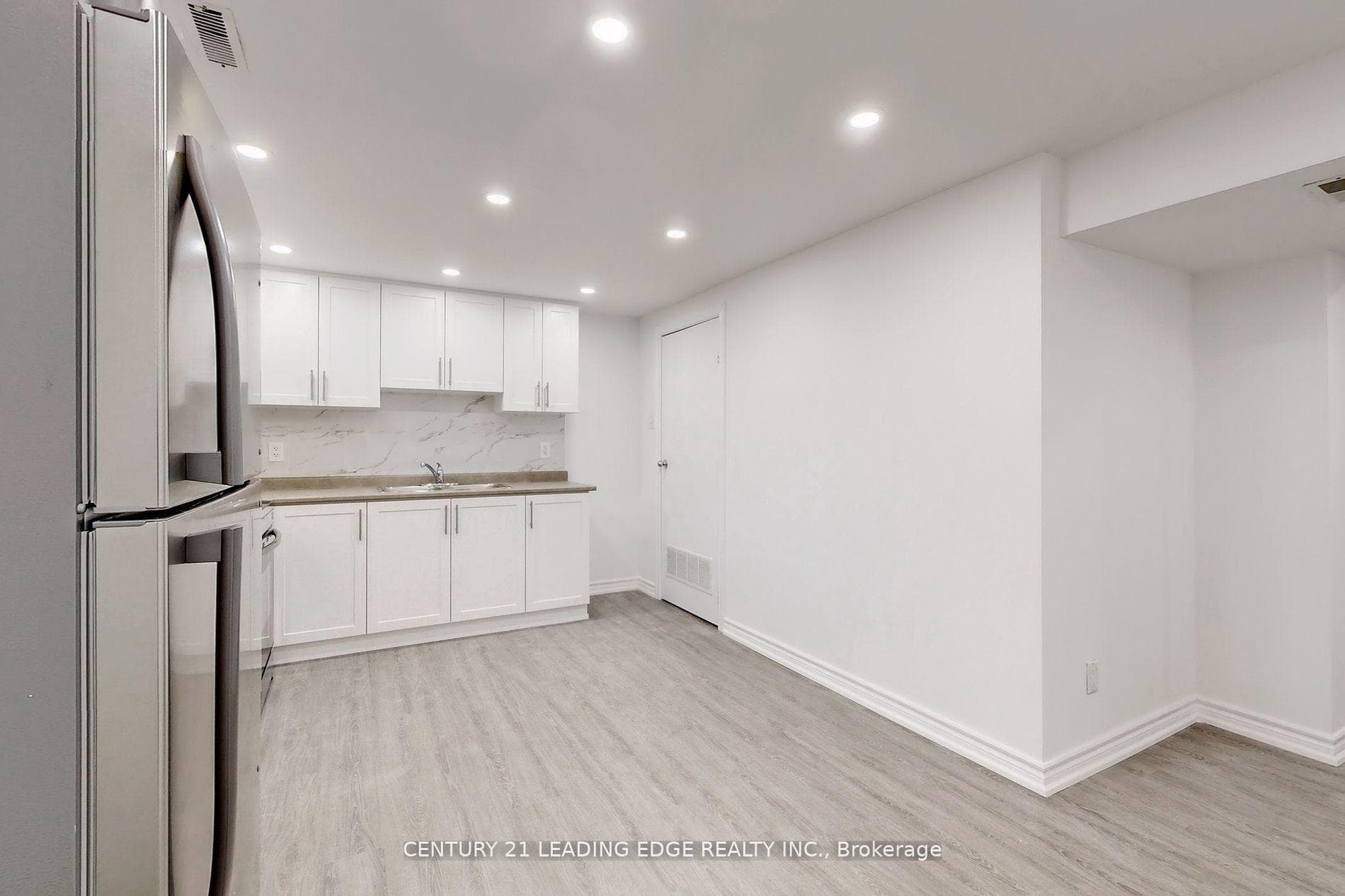 141 Oakmeadow Boulevard Unit BSMT photo 15