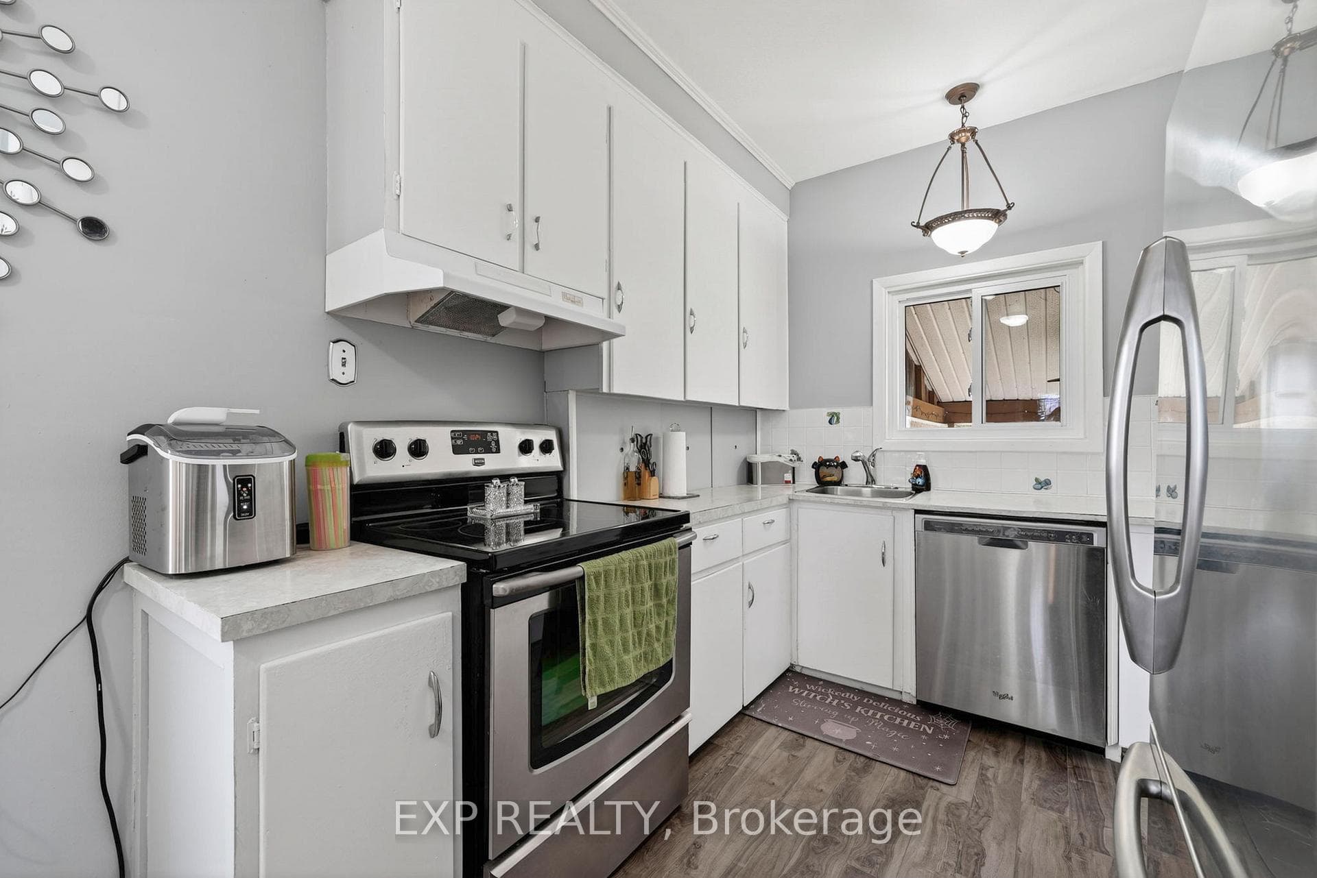1301 Second Street photo 6