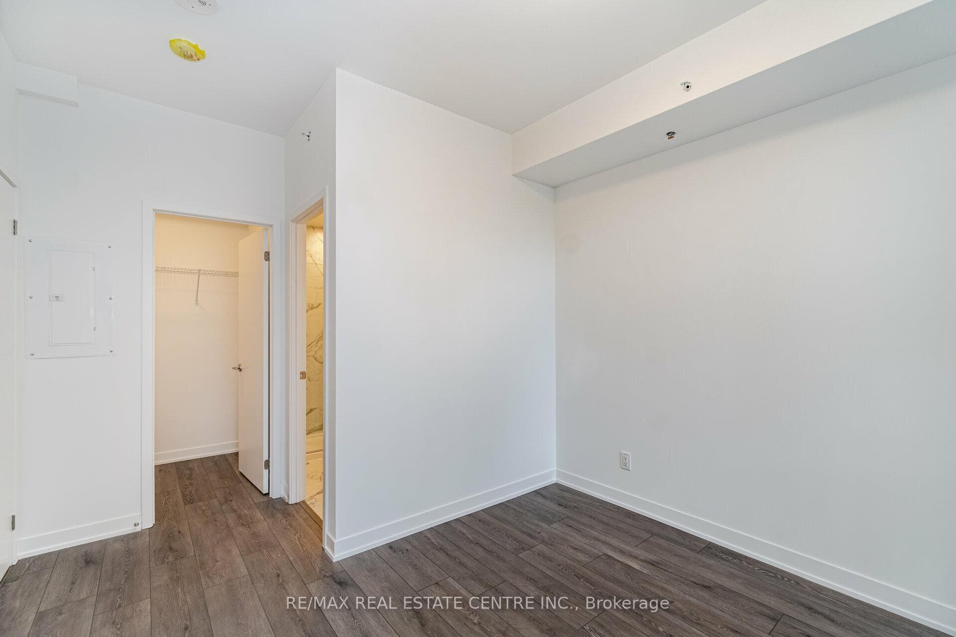 1787 St Clair Avenue Unit 405 photo 13