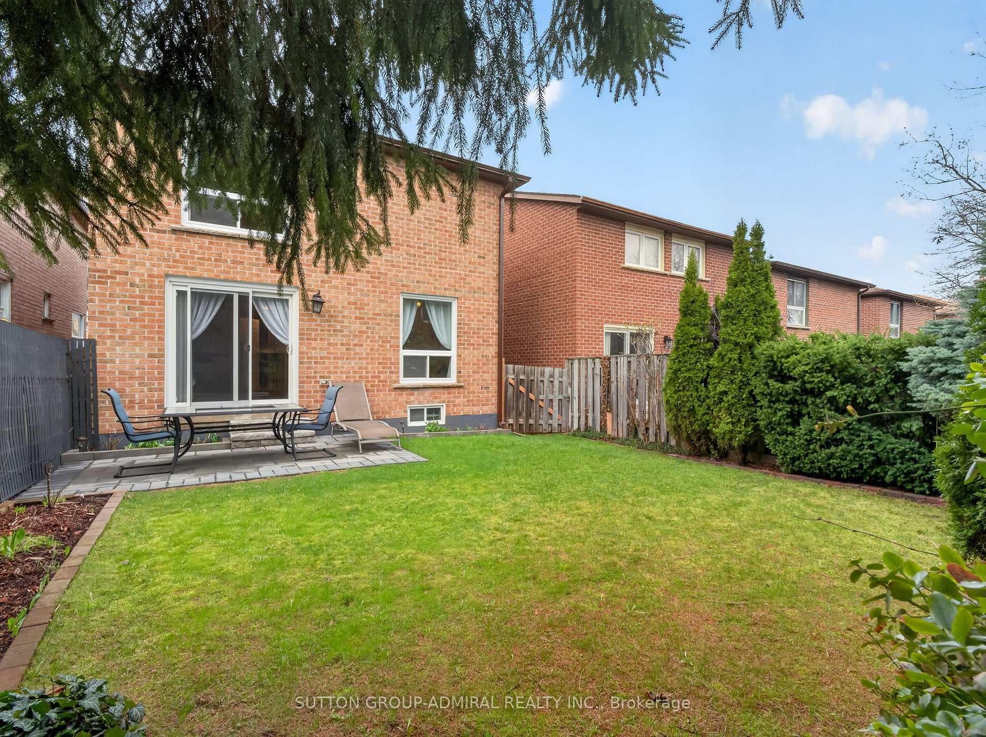 116 Patrice Crescent photo 46