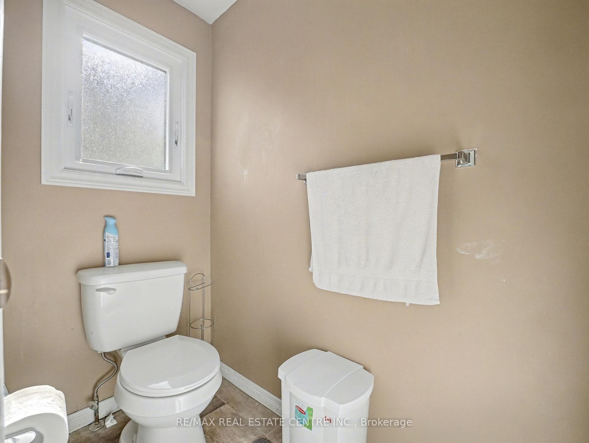 635 Rexford Drive photo 27