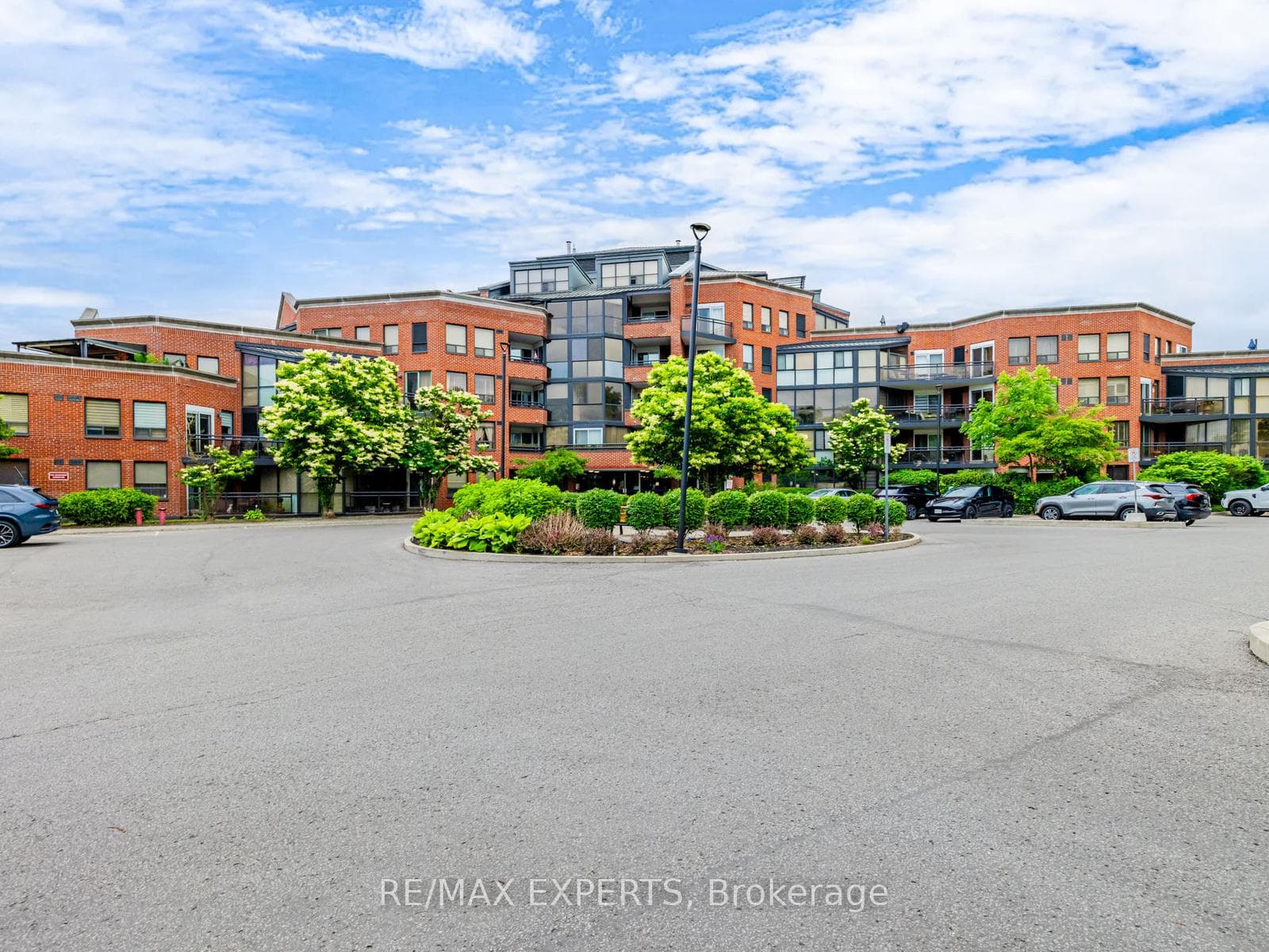 100 Arbors Lane Unit 215 photo 1