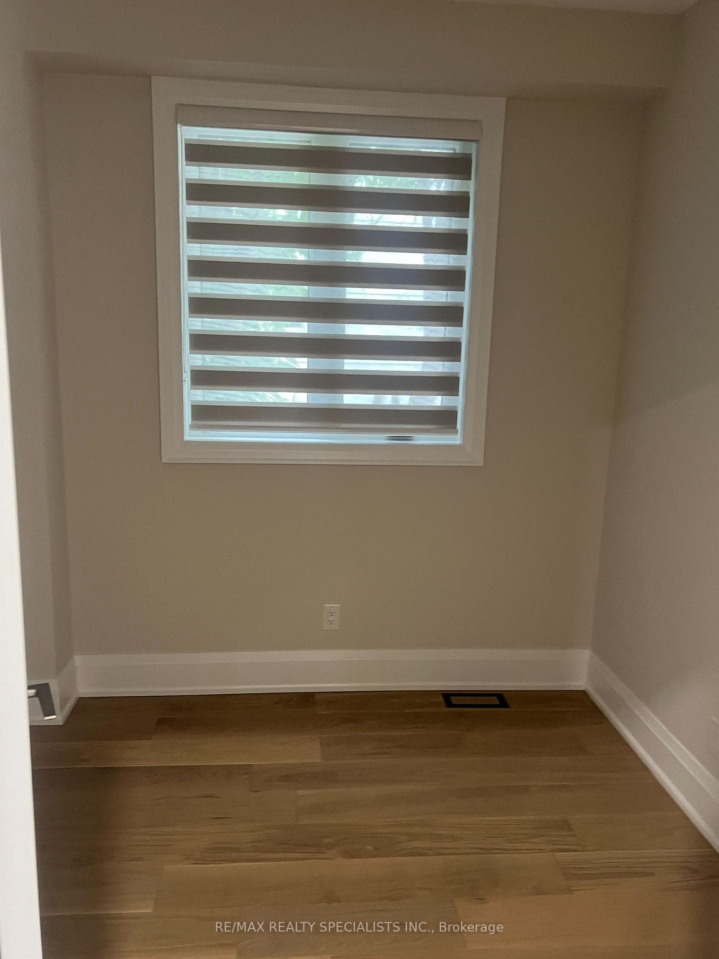 1088 Casson Avenue photo 4