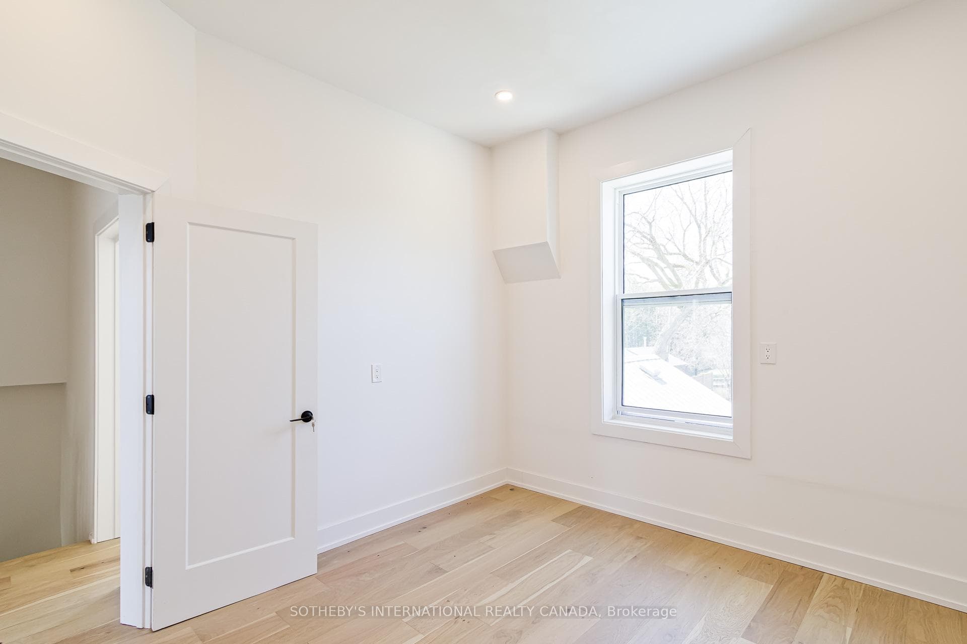 64 Birch Street photo 24