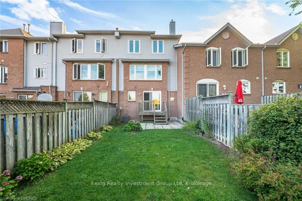 1057 LINDSAY Drive photo 36