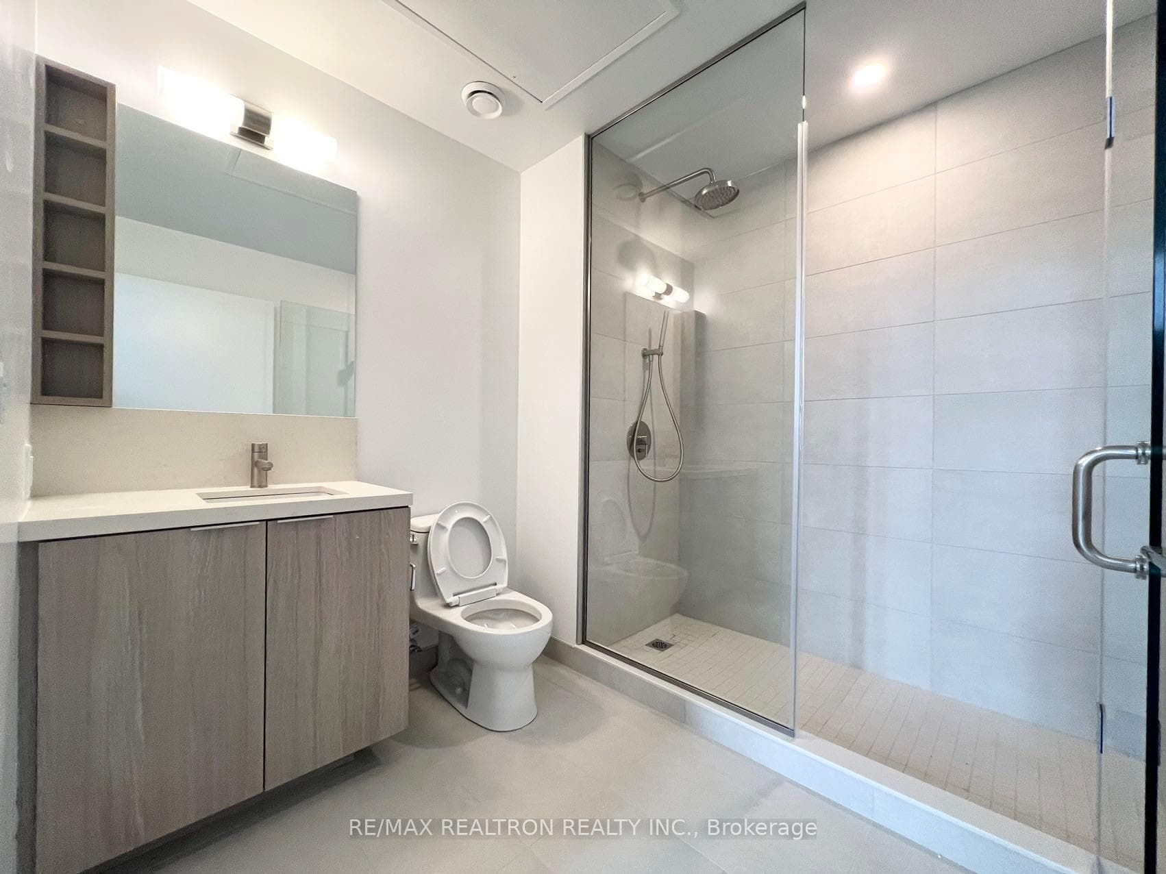 2020 Bathurst Street Unit 207 photo 22