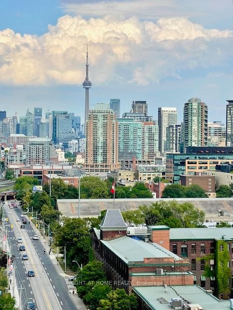 285 Dufferin Street Unit 1119 photo 2