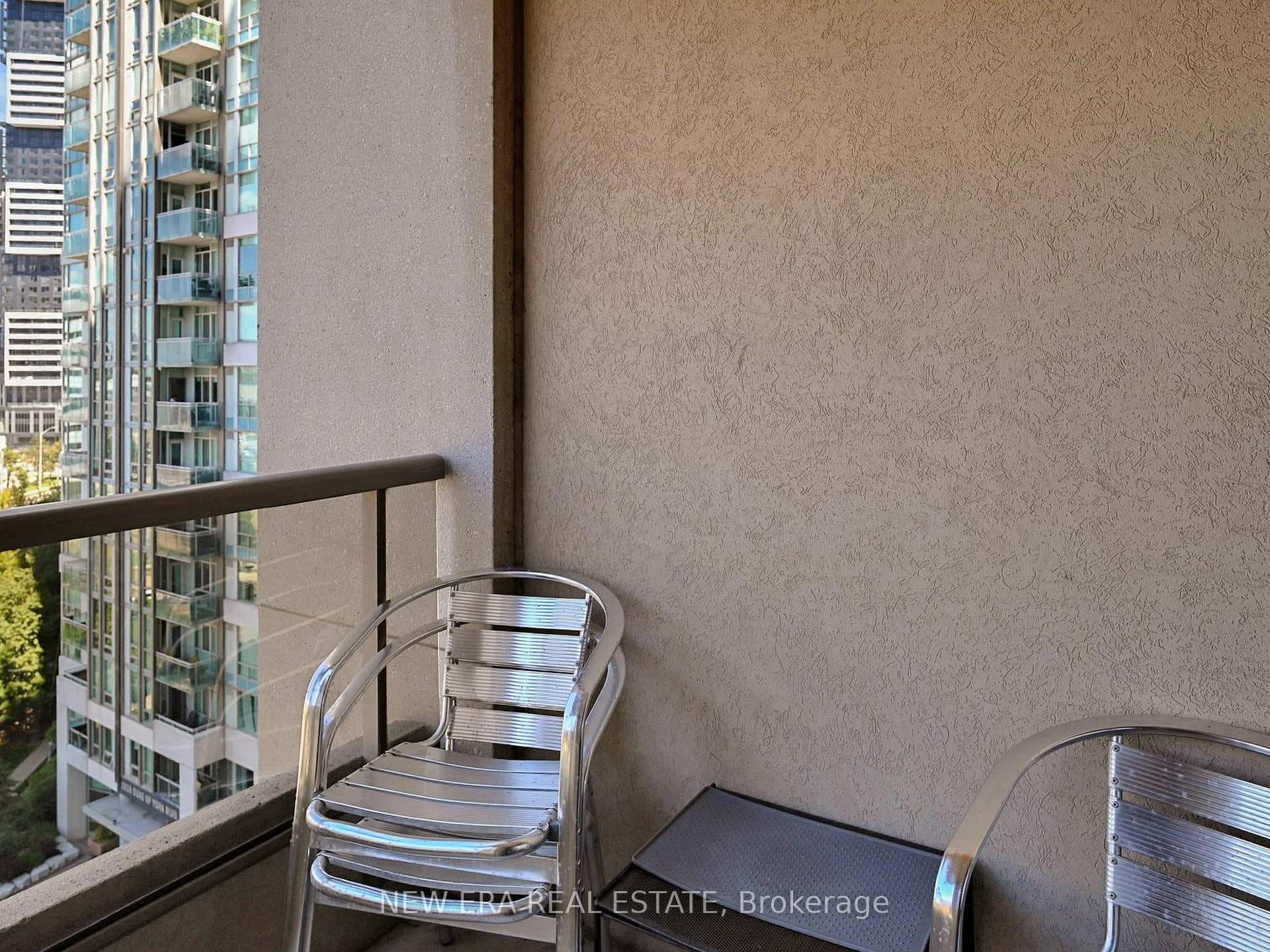 3888 Duke Of York Boulevard Unit 923 photo 22