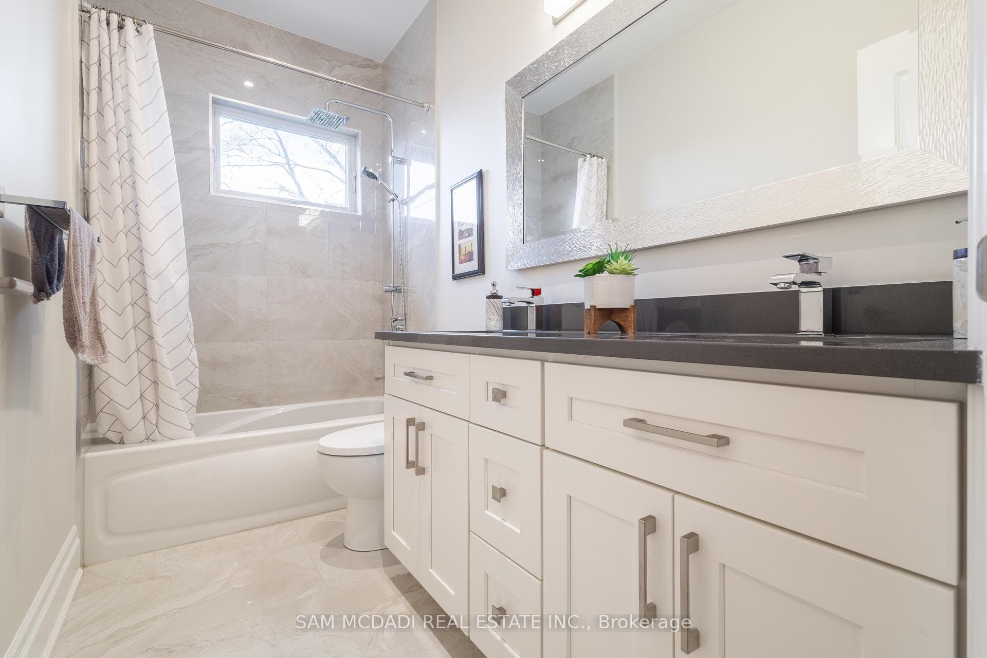 34A Pine Avenue photo 27