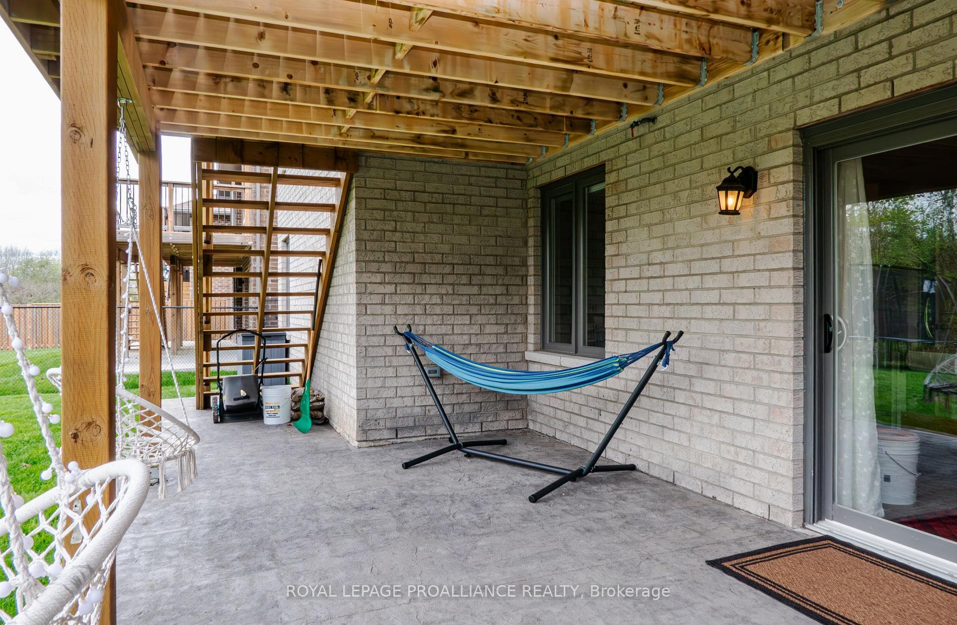 5 Briarwood Crescent photo 34
