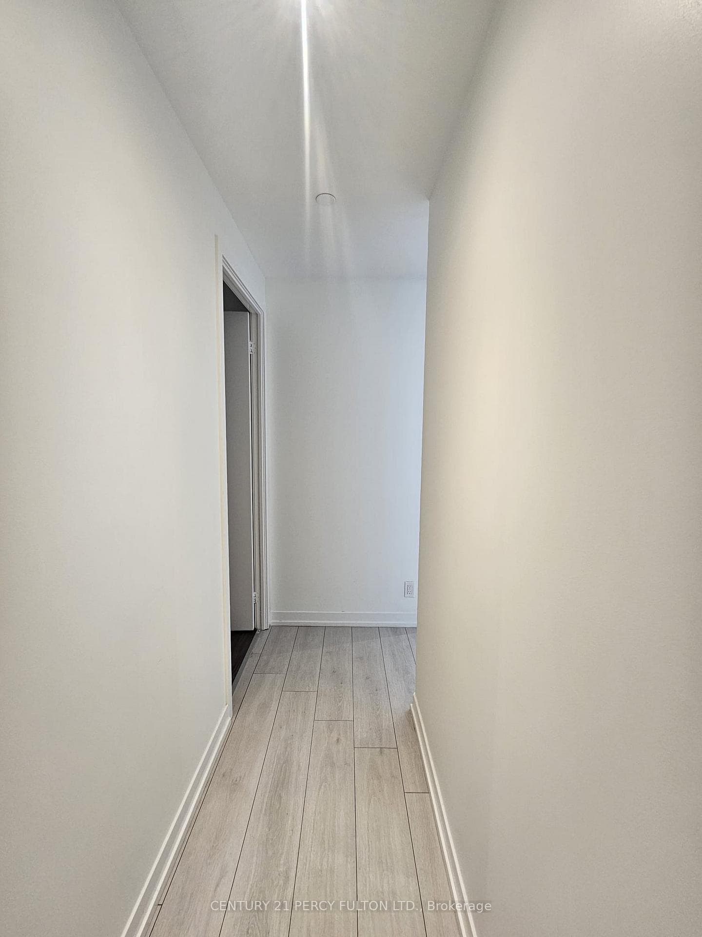 950 Portage Parkway Unit 2703 photo 9