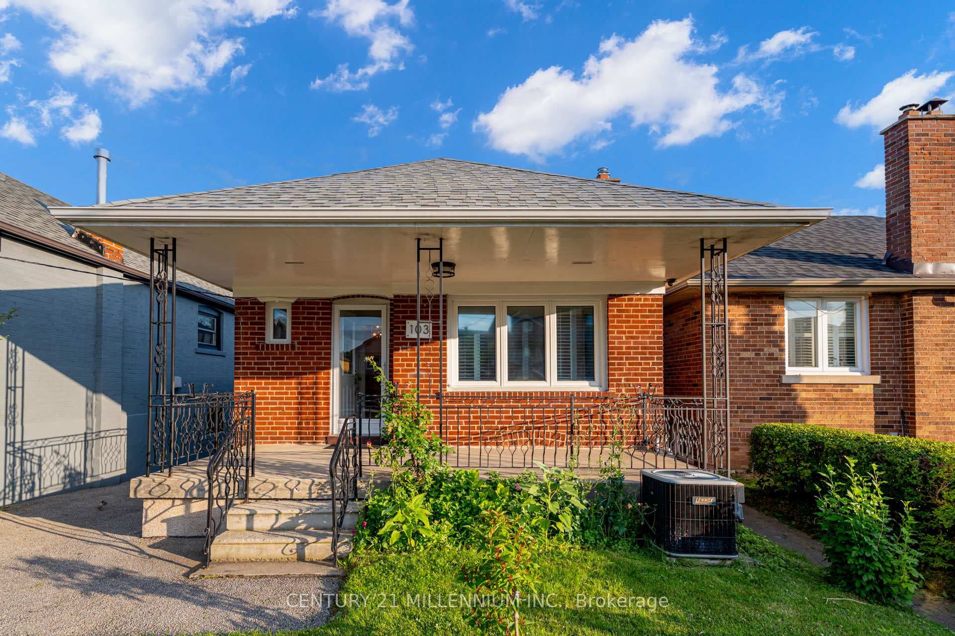 103 Lonborough Avenue photo 2
