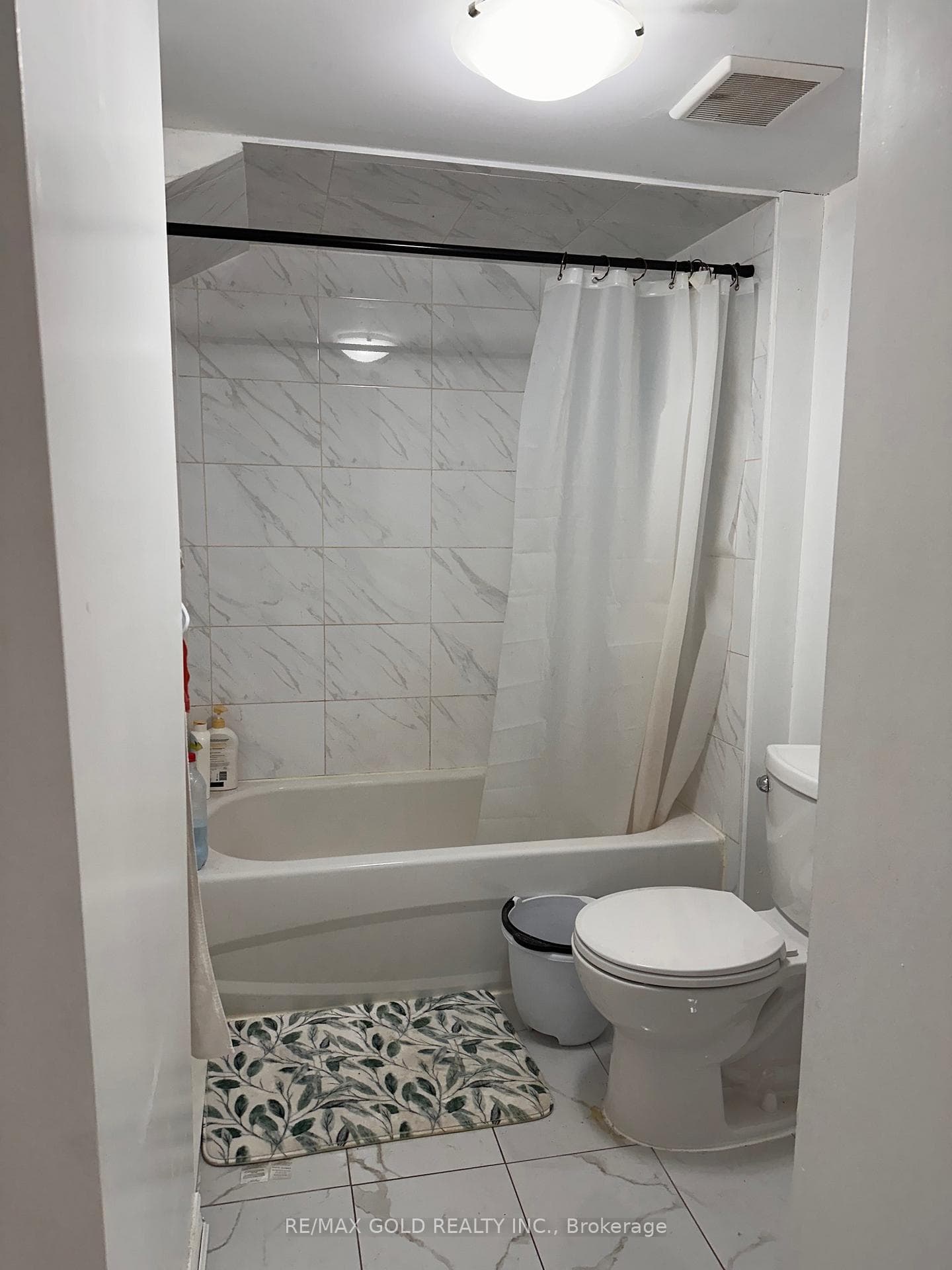4 Libby Road photo 10