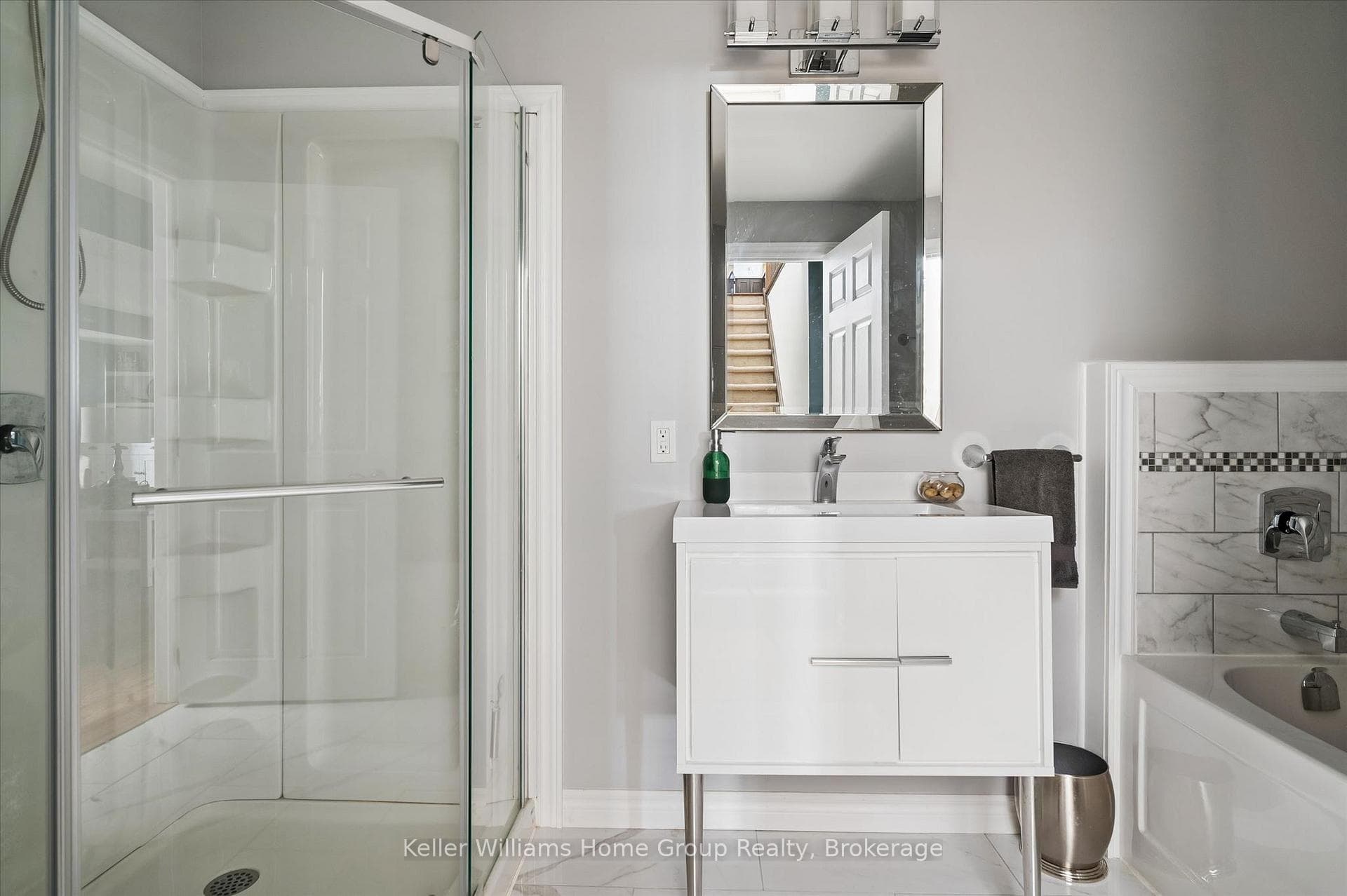 103 McGowan Street photo 32